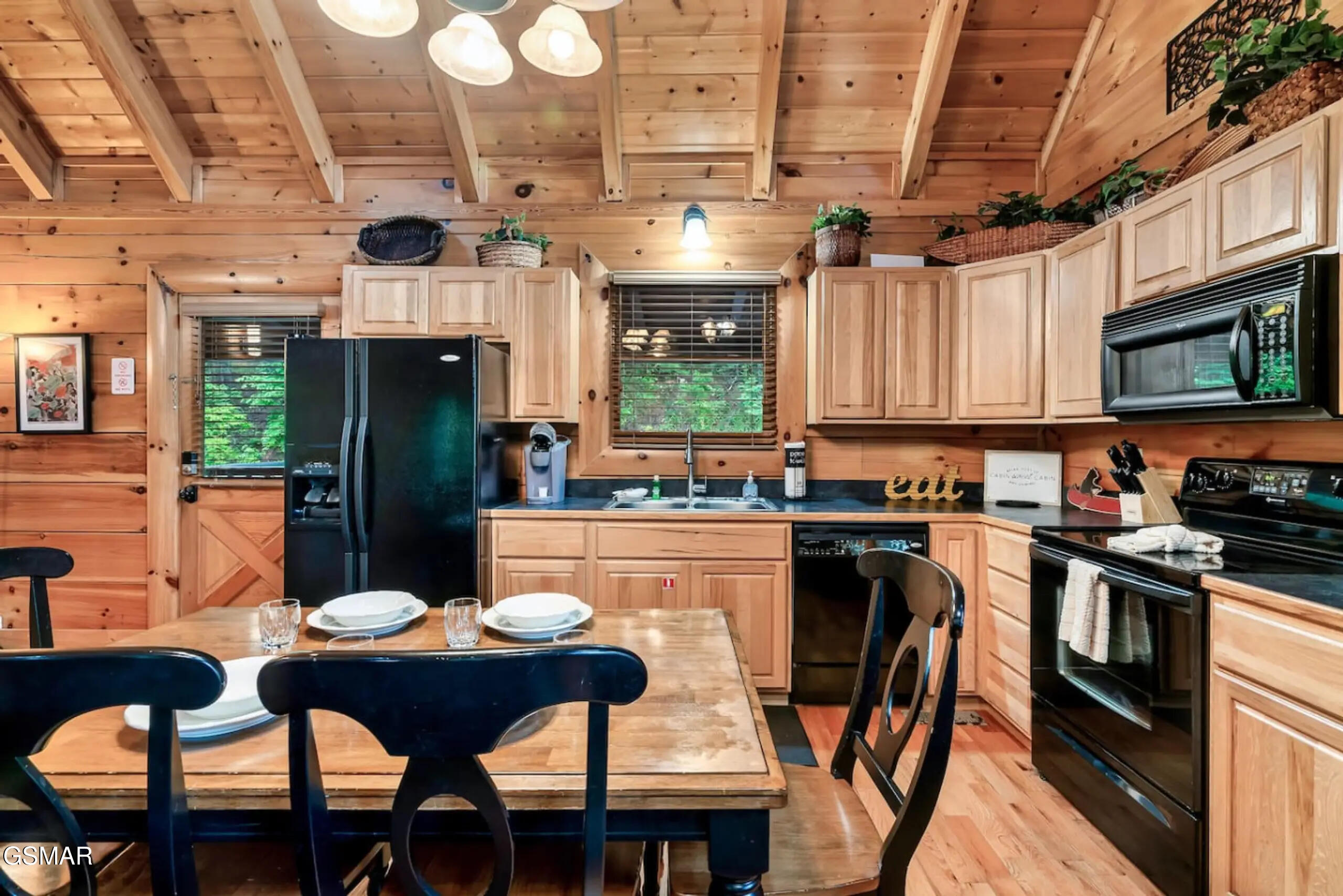 1932 Cougar Crossing Way Sevierville TN 37862