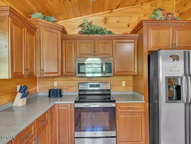 1715 Smoky Hills Drive Gatlinburg TN 37738