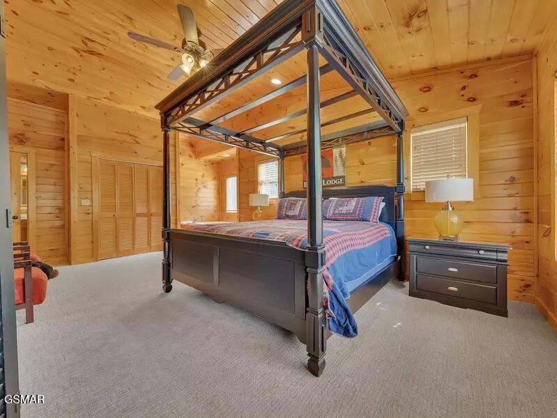 1715 Smoky Hills Drive Gatlinburg TN 37738