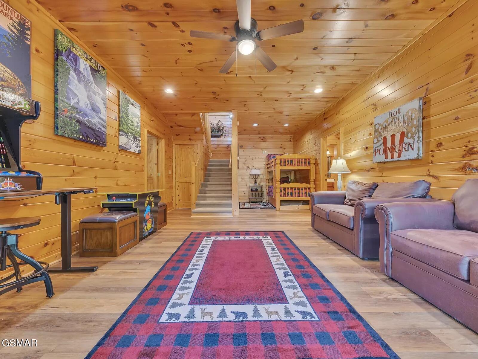 1715 Smoky Hills Drive Gatlinburg TN 37738