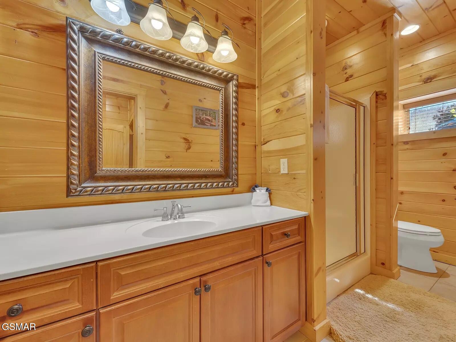 1715 Smoky Hills Drive Gatlinburg TN 37738