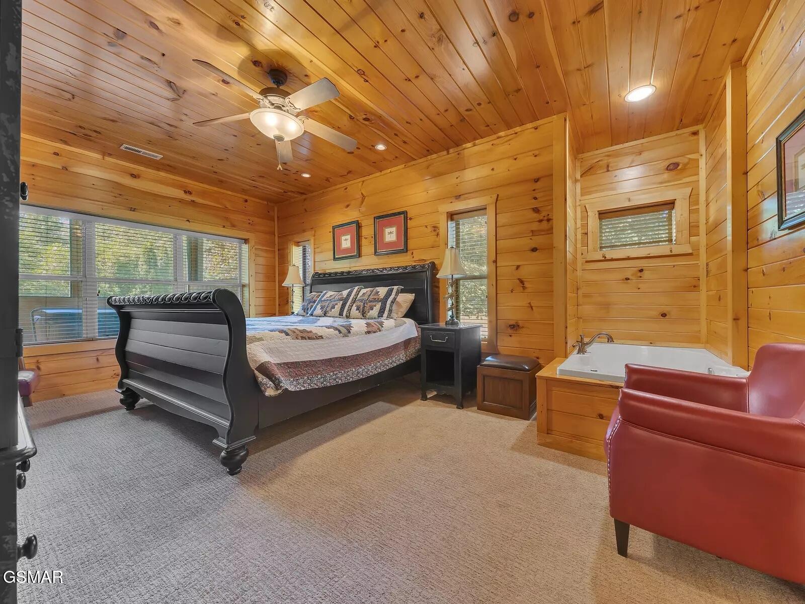 1715 Smoky Hills Drive Gatlinburg TN 37738