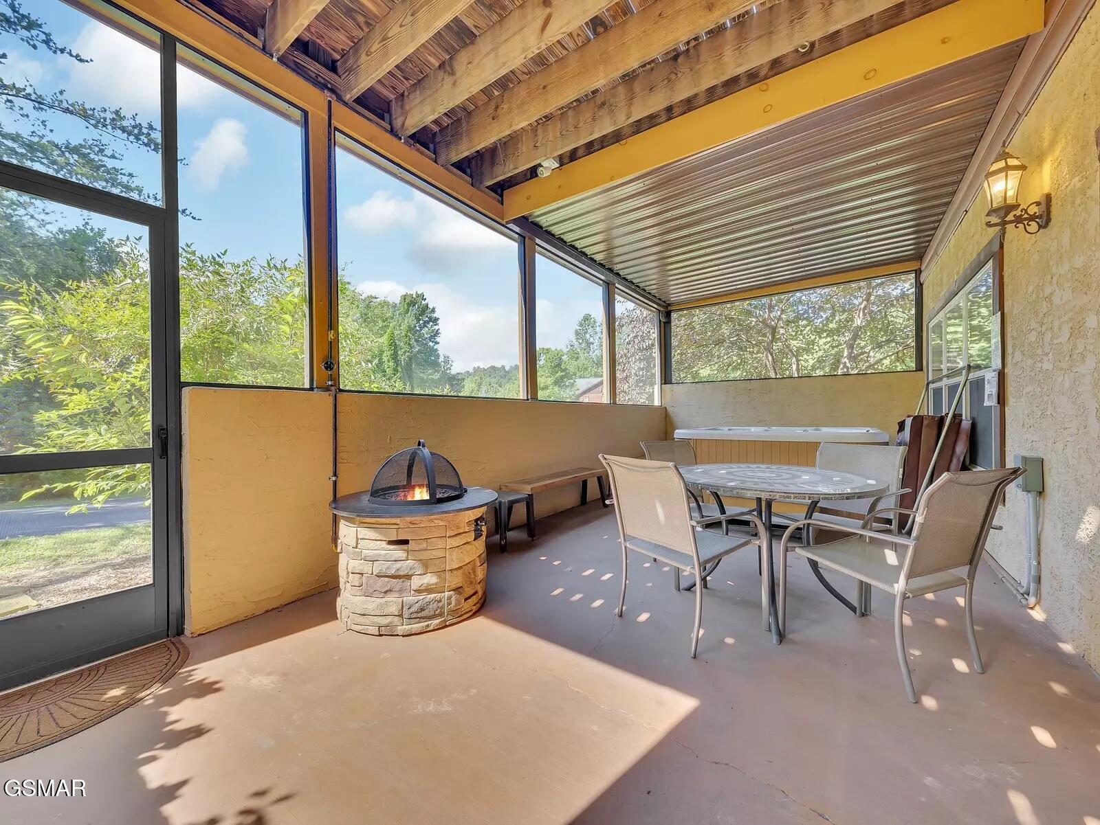 1715 Smoky Hills Drive Gatlinburg TN 37738