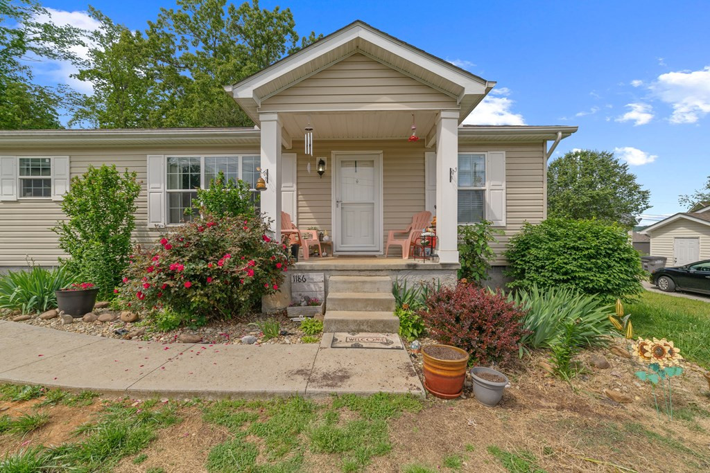 1186 Case View Road Dandridge TN 37725