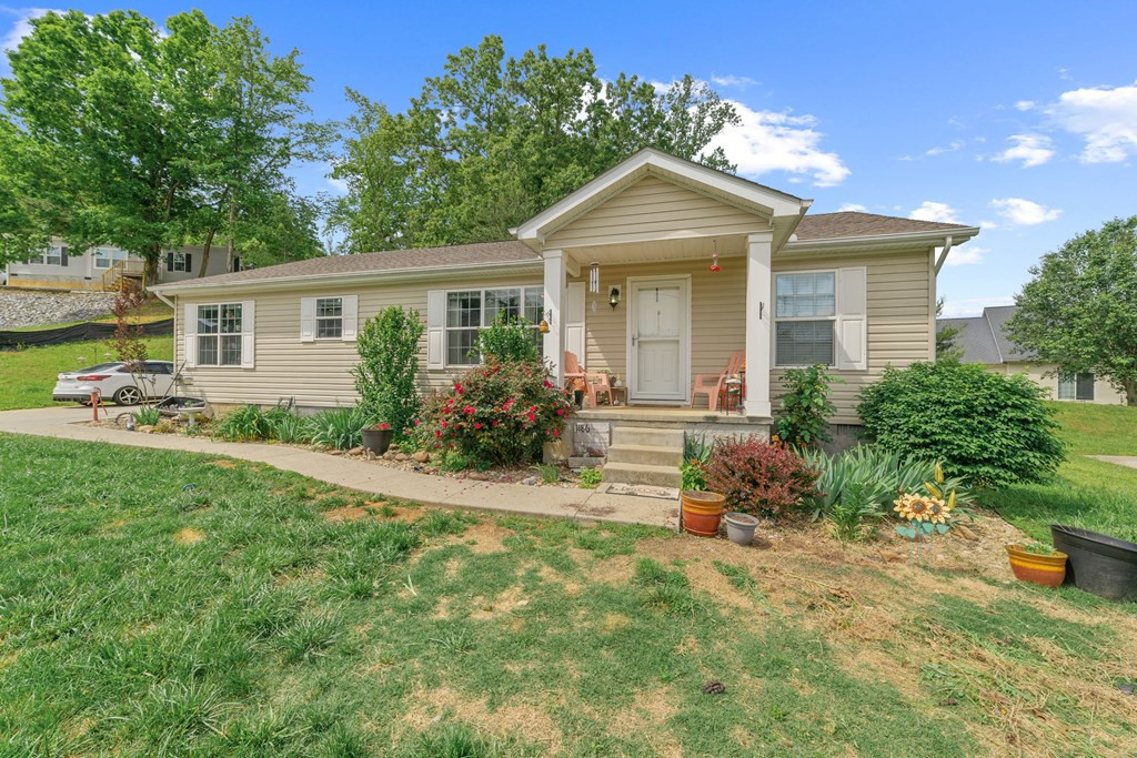 1186 Case View Road Dandridge TN 37725