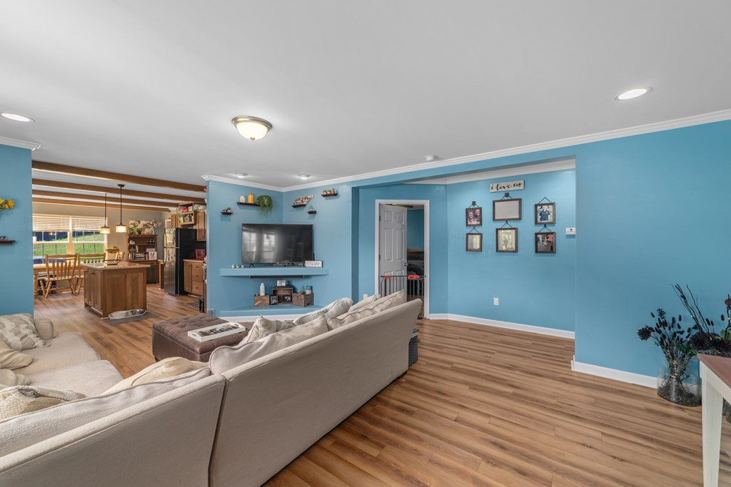 1186 Case View Road Dandridge TN 37725