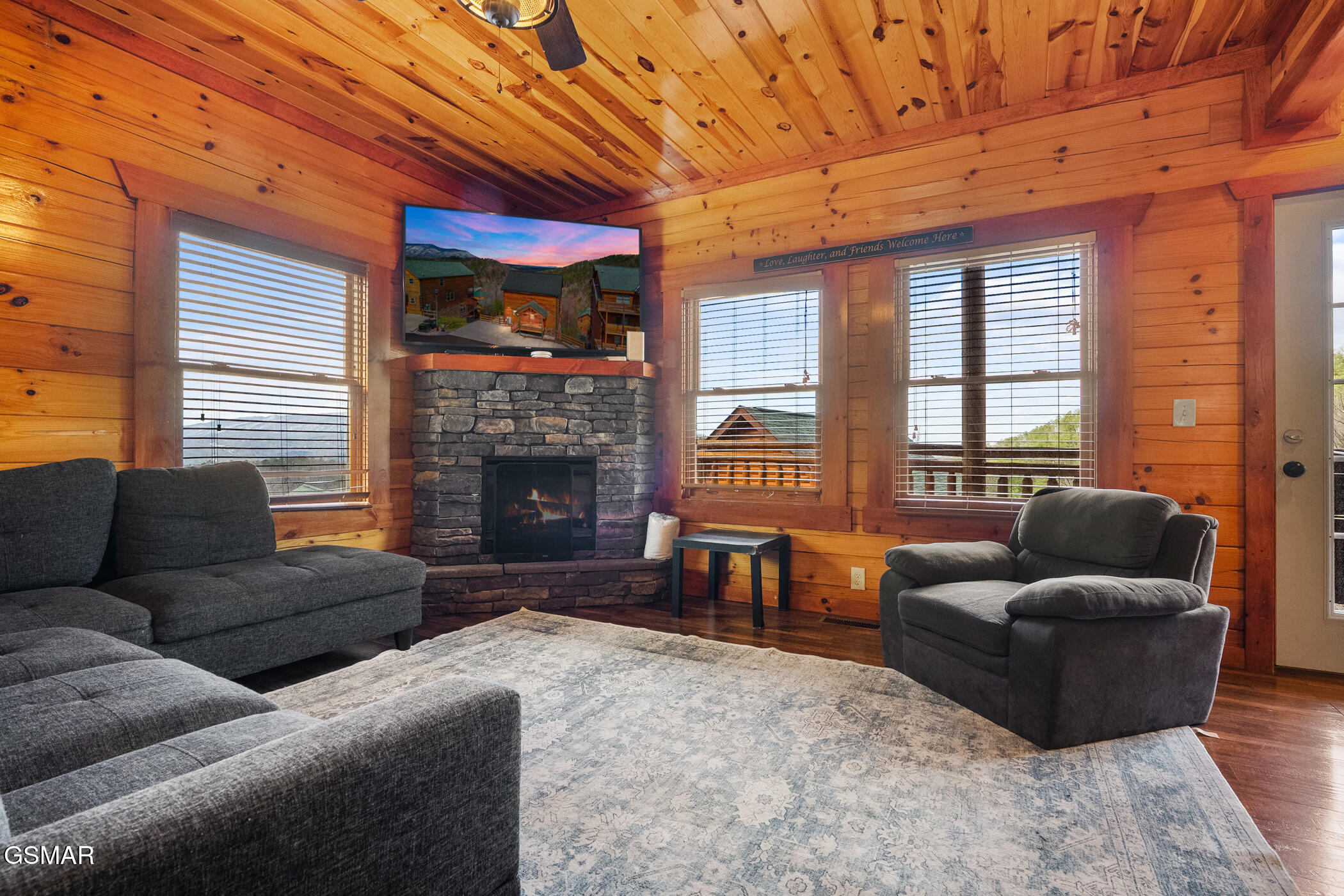 1244 Bird Nest Way Sevierville TN 37862