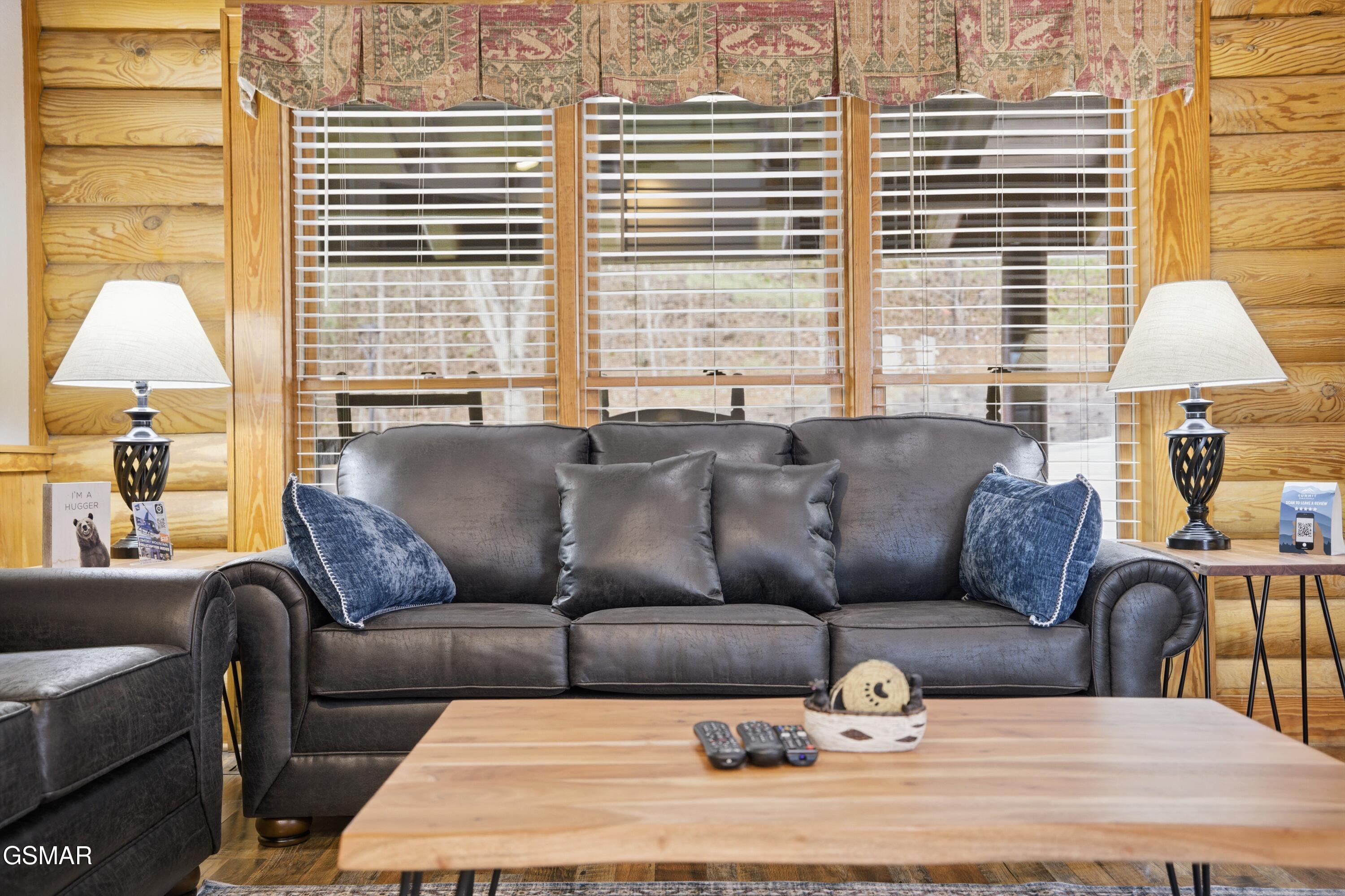 739 Golf View Boulevard Pigeon Forge TN 37863