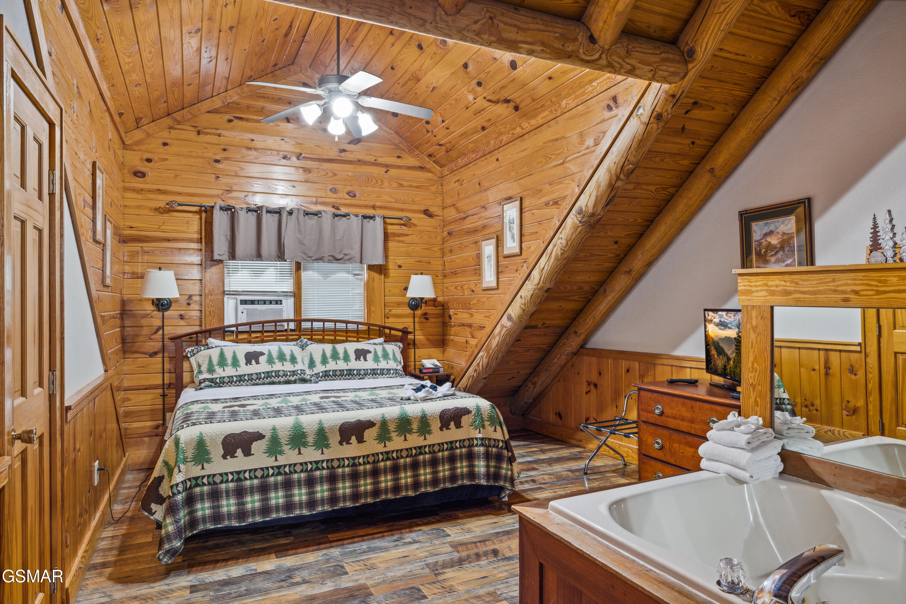 739 Golf View Boulevard Pigeon Forge TN 37863