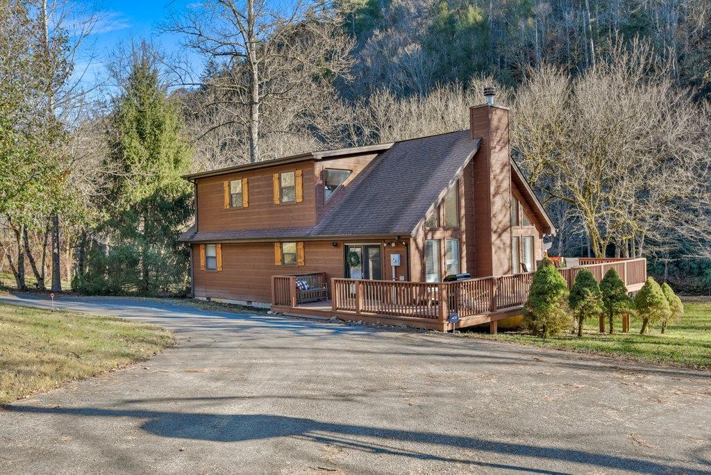 1932 Creek Hollow Way Sevierville TN 37876