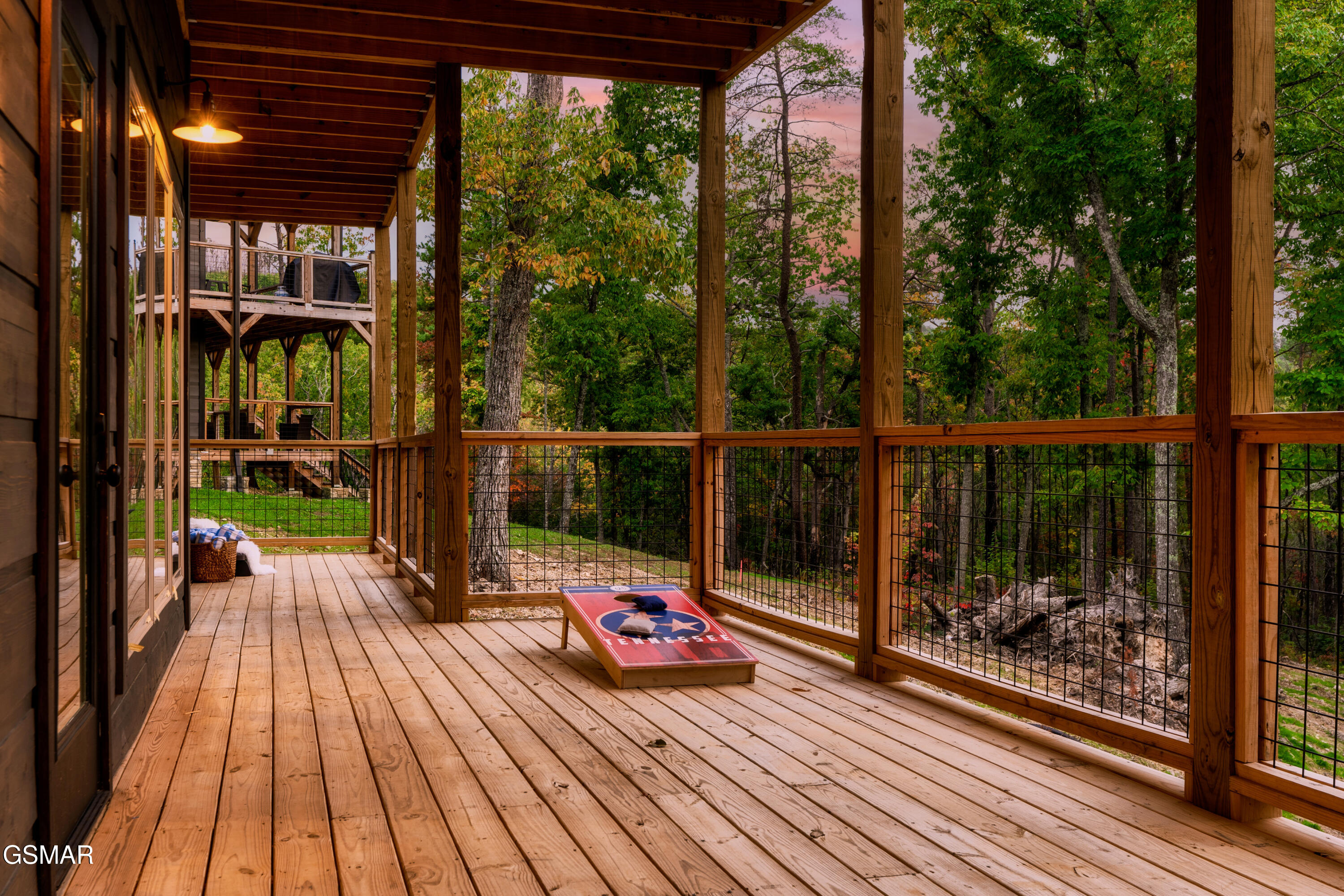 2438 Coopers Hawk Way Sevierville TN 37862