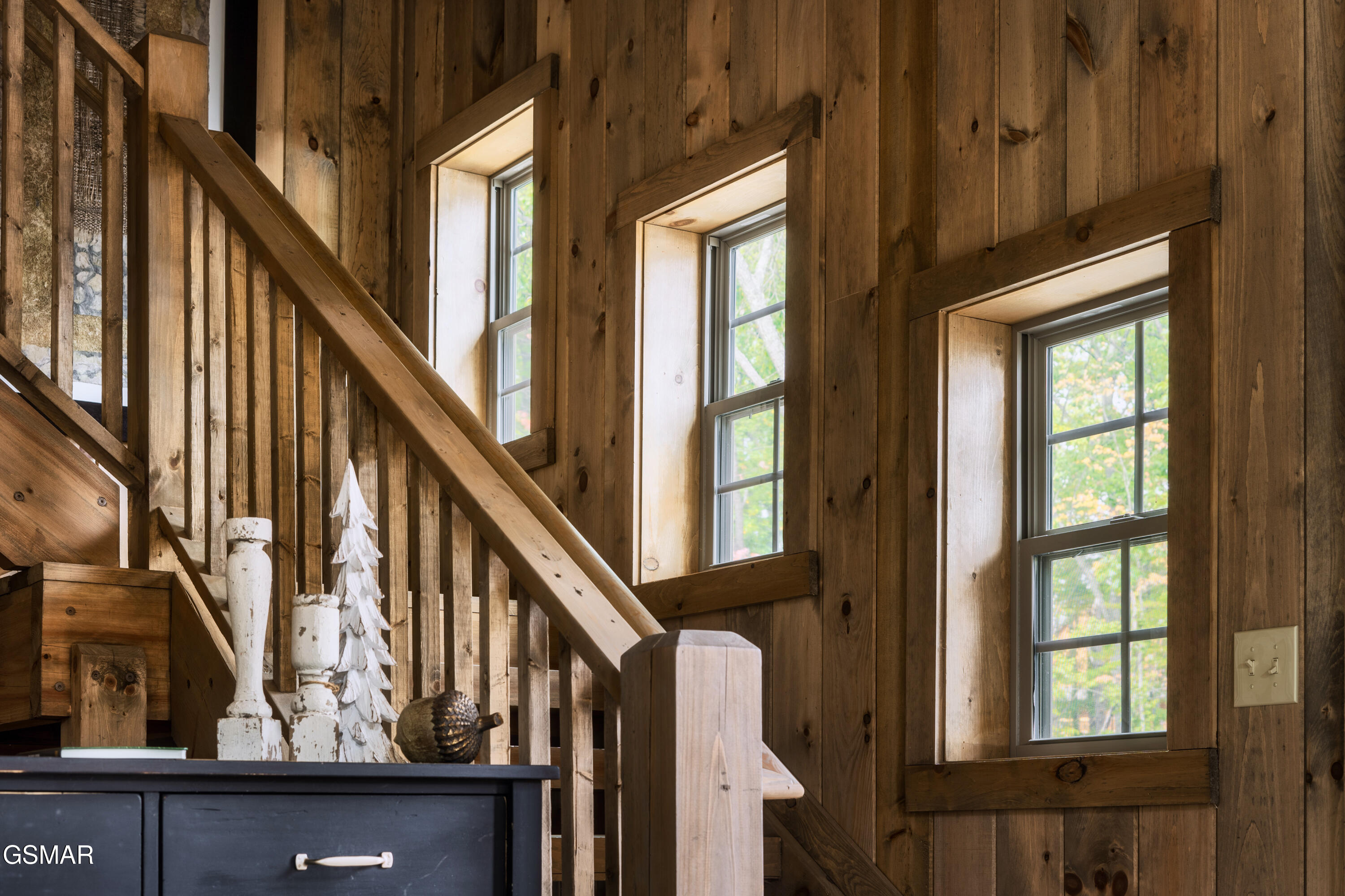 2438 Coopers Hawk Way Sevierville TN 37862