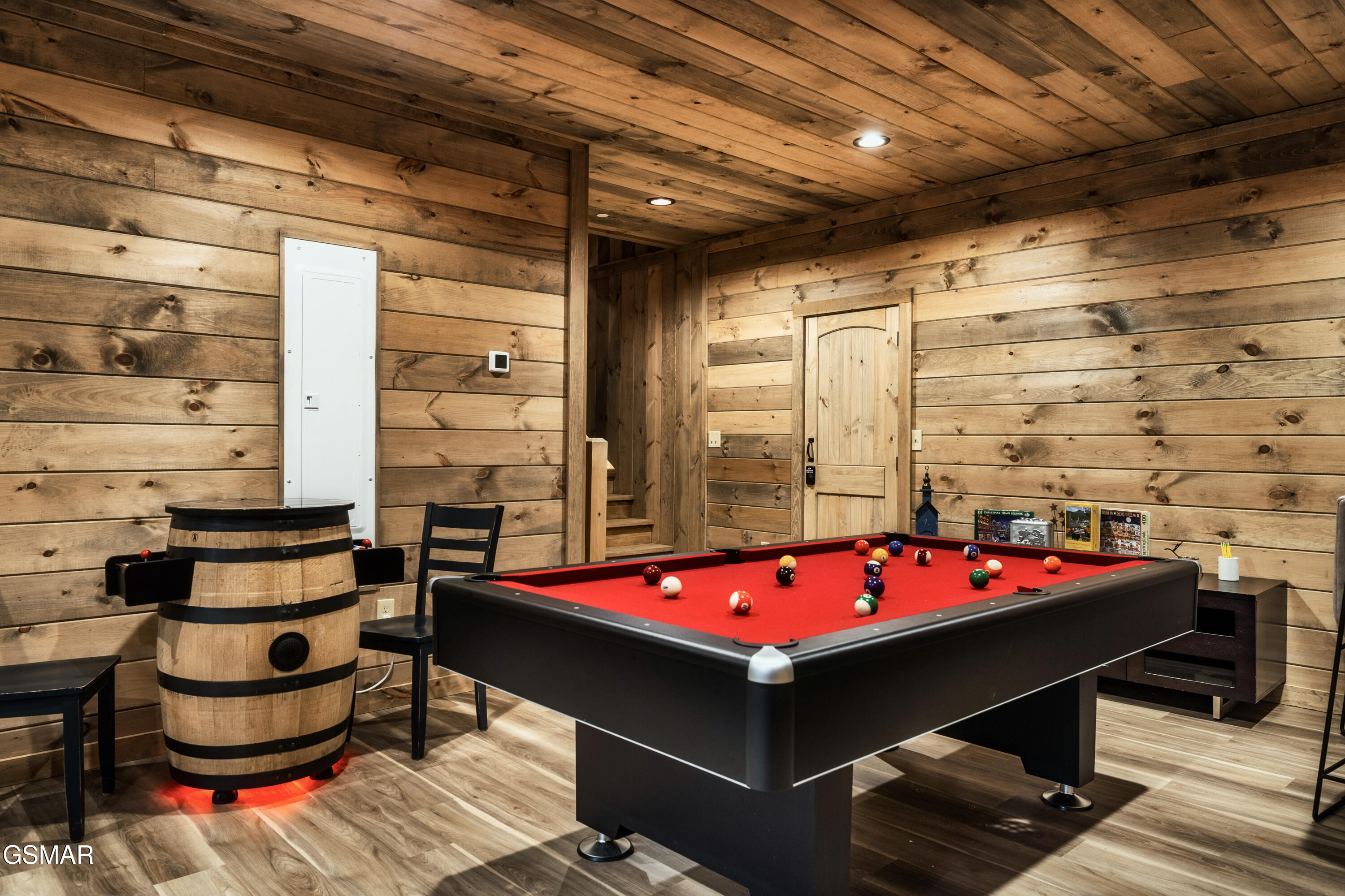 2438 Coopers Hawk Way Sevierville TN 37862