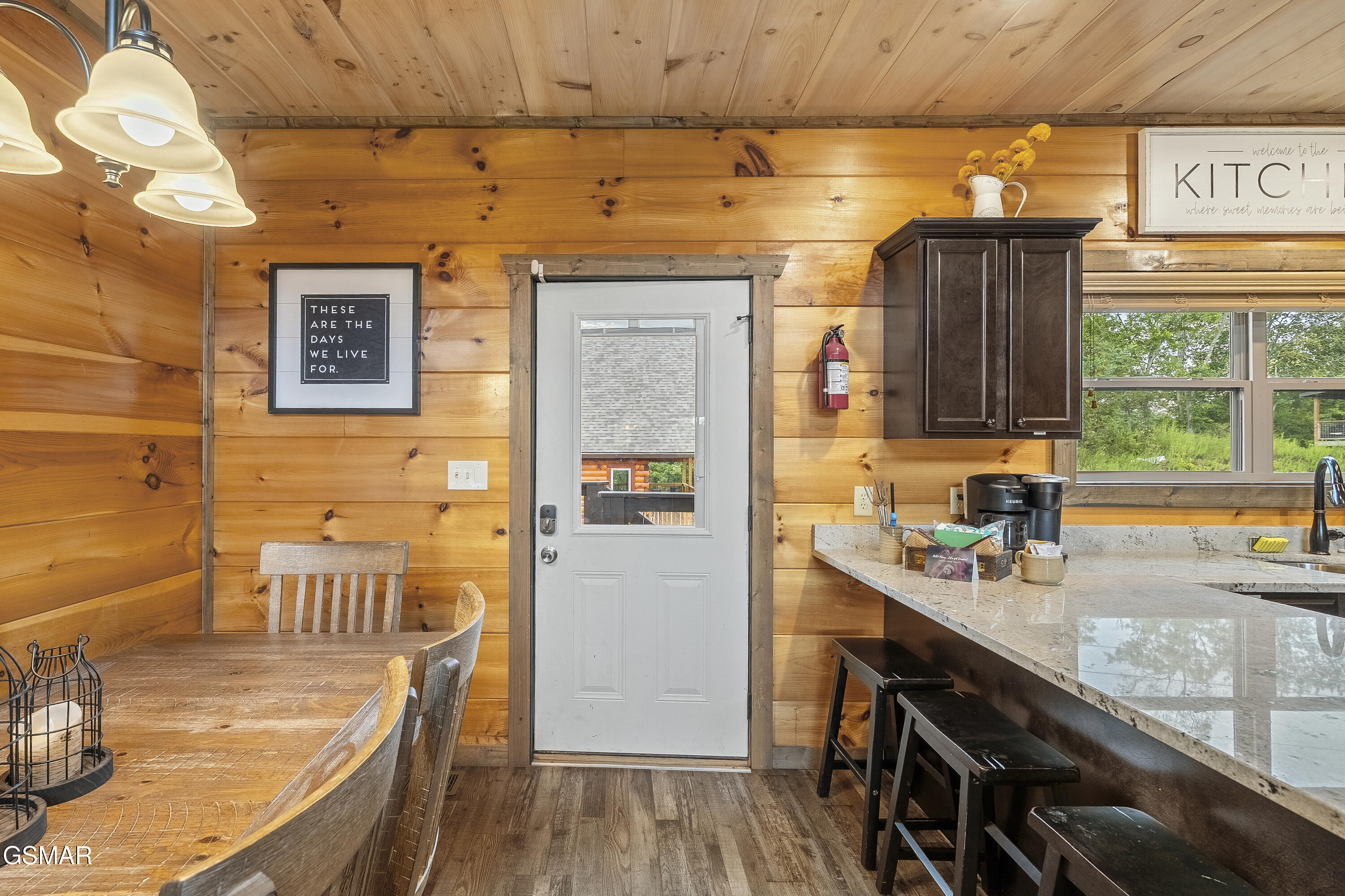 2111 Eagle Feather Drive Sevierville TN 37876