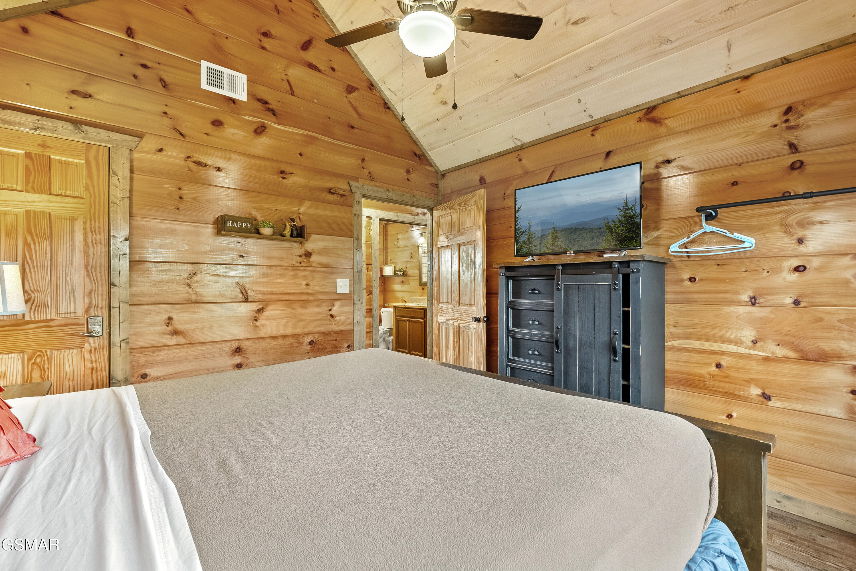 2111 Eagle Feather Drive Sevierville TN 37876