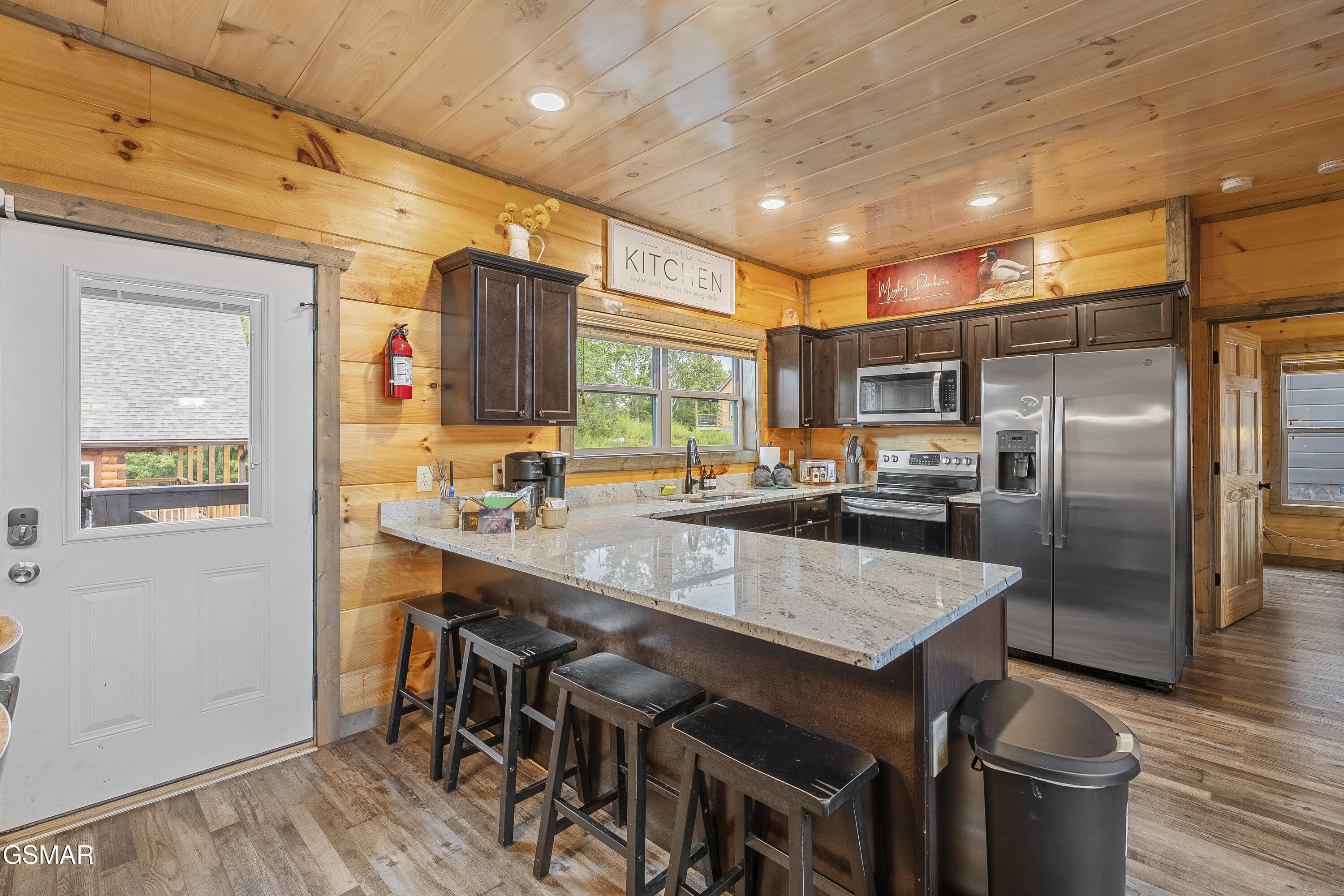 2111 Eagle Feather Drive Sevierville TN 37876