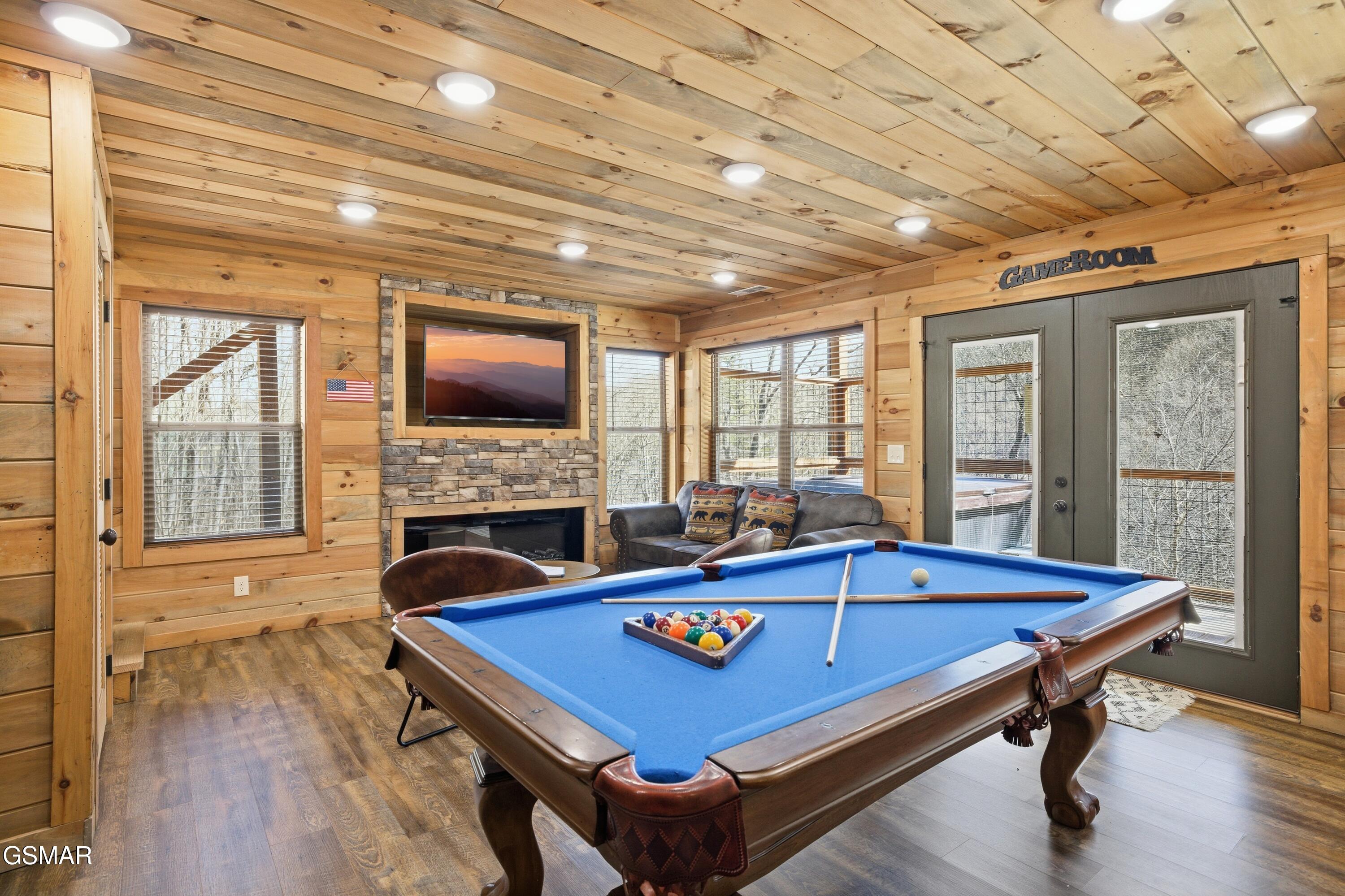 2724 Pine Crest Lane Sevierville TN 37862