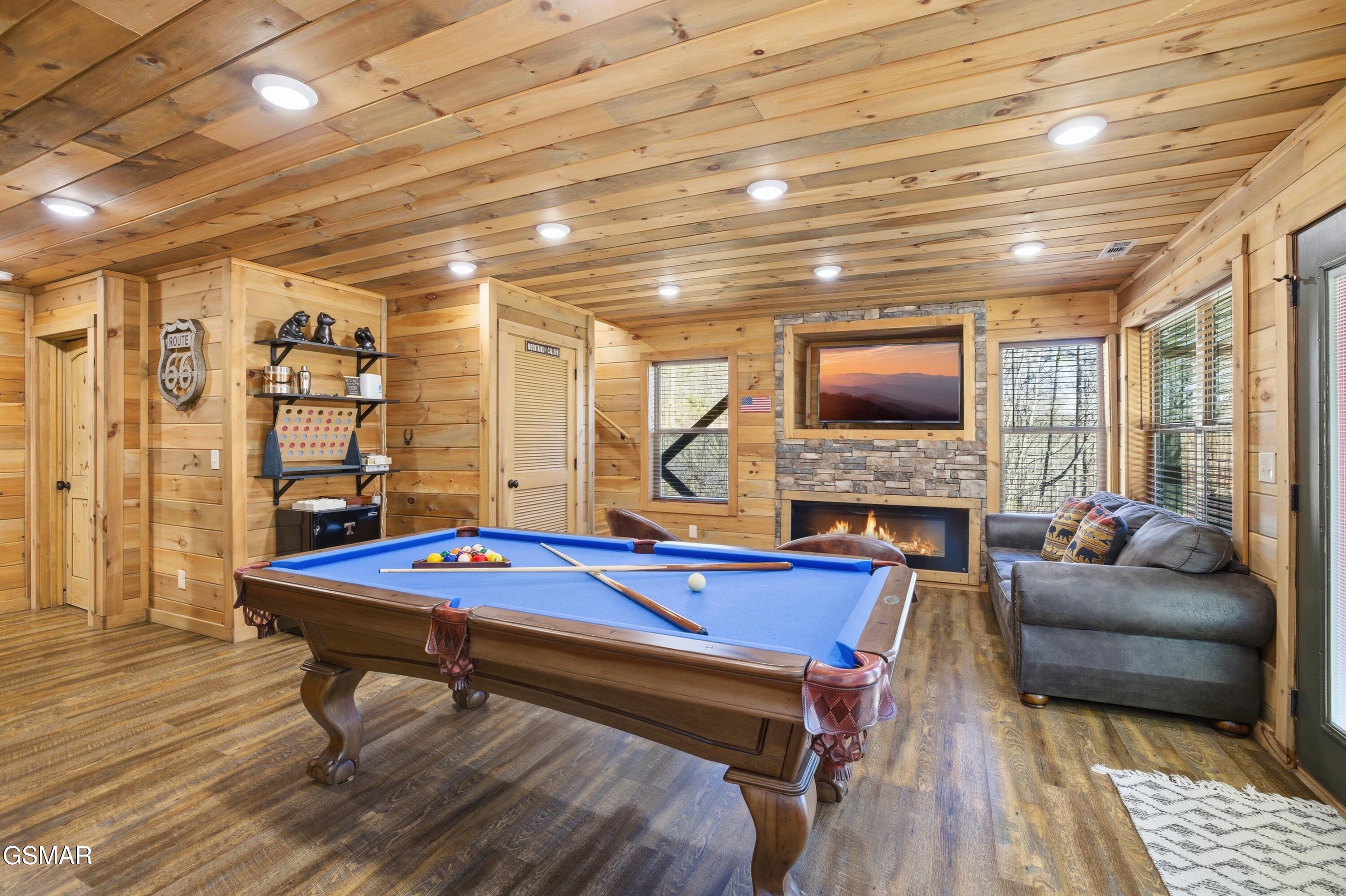 2724 Pine Crest Lane Sevierville TN 37862