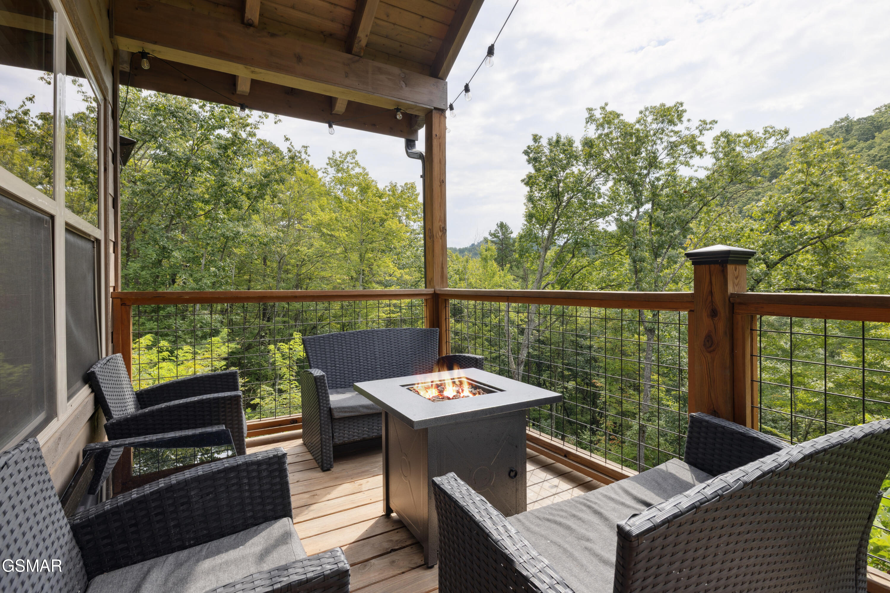 2724 Pine Crest Lane Sevierville TN 37862