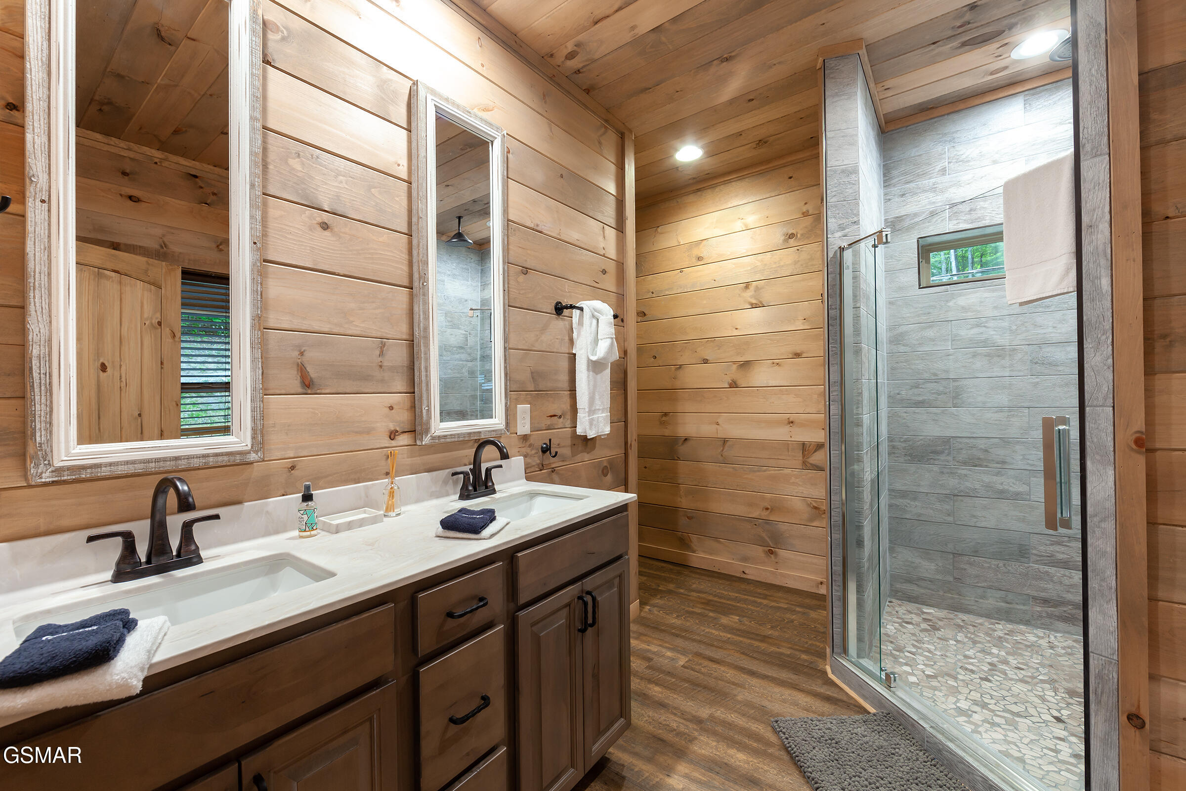 2724 Pine Crest Lane Sevierville TN 37862