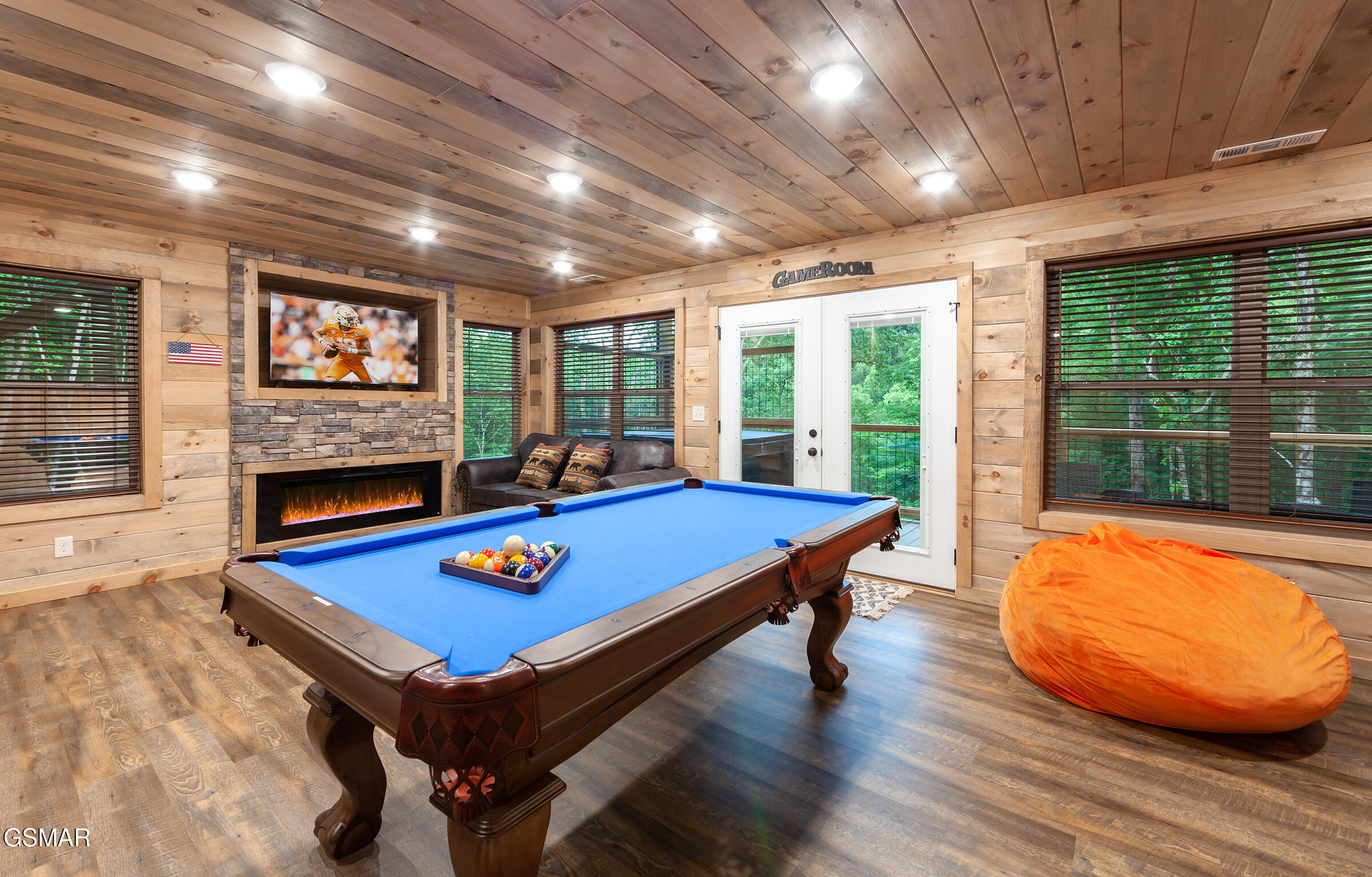 2724 Pine Crest Lane Sevierville TN 37862
