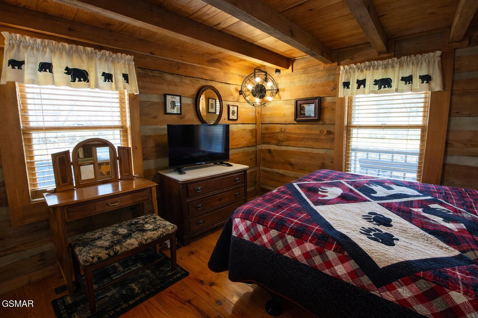 2039 Piney Overlook Lane Sevierville TN 37862