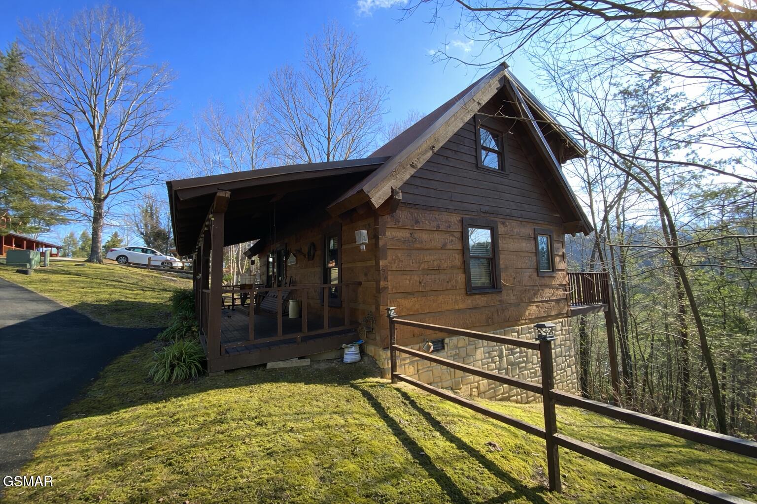 2039 Piney Overlook Lane Sevierville TN 37862