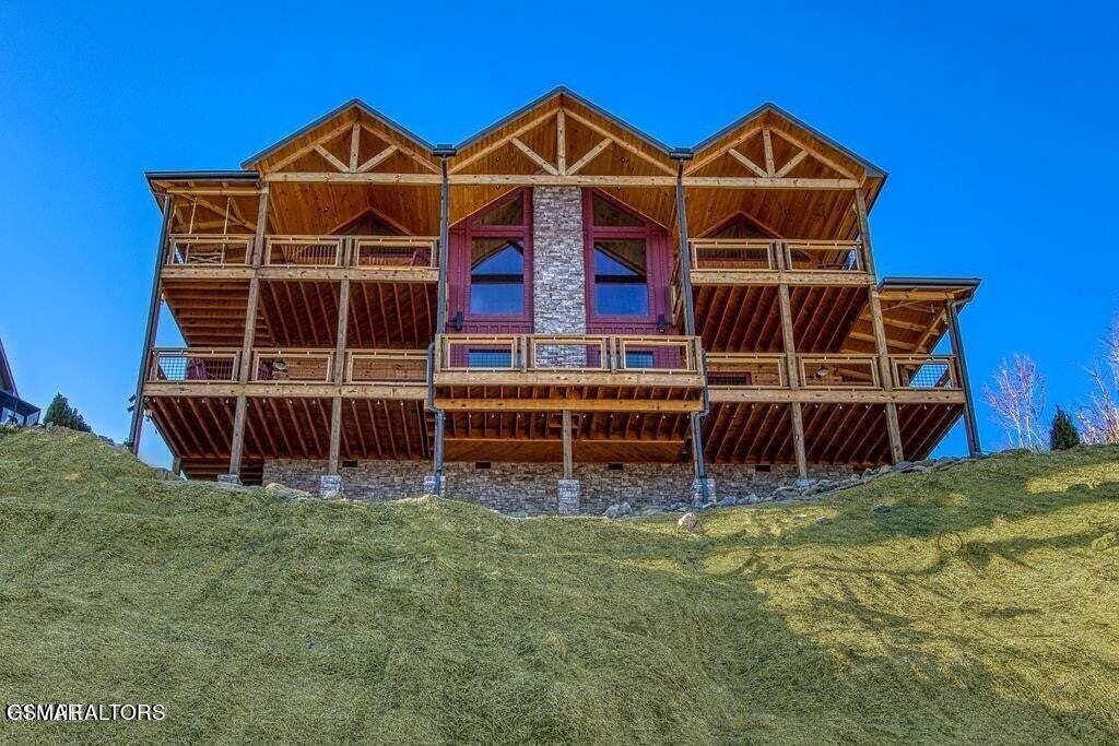 658 Wiley Oakley Drive Gatlinburg TN 37738