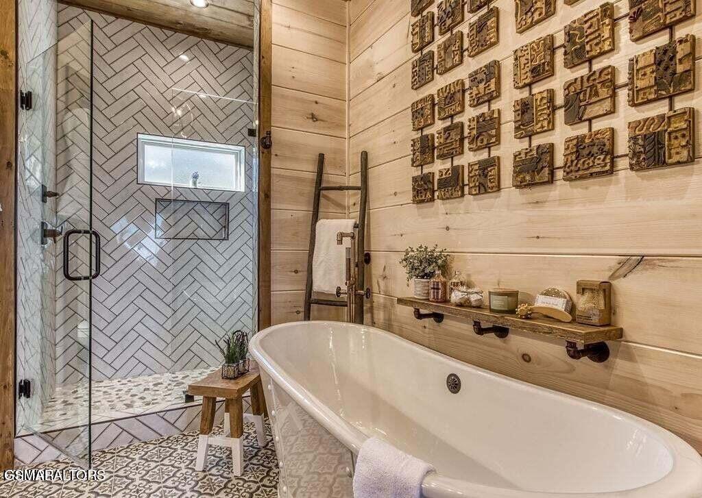 658 Wiley Oakley Drive Gatlinburg TN 37738