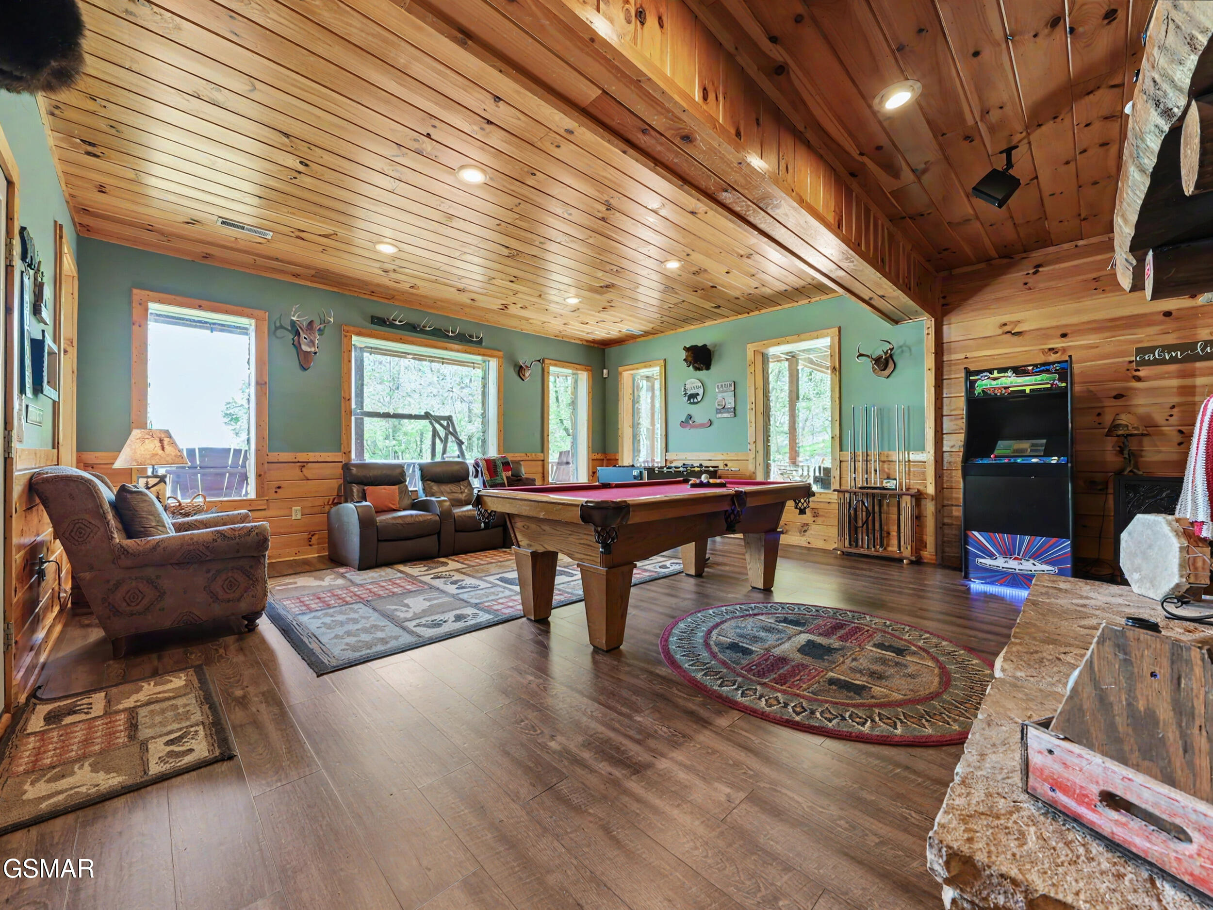2414 Walnut Cove Way Sevierville TN 37862