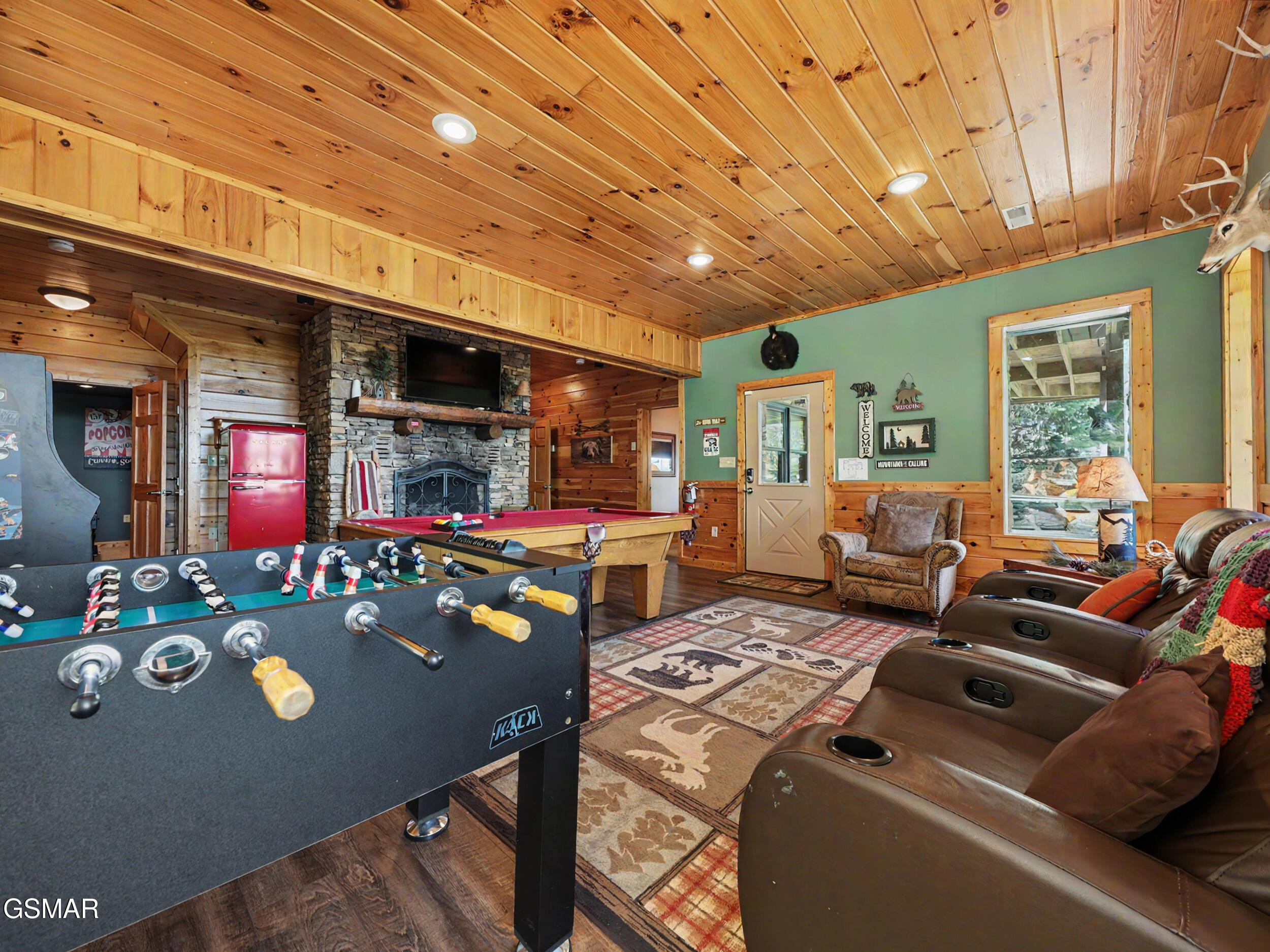 2414 Walnut Cove Way Sevierville TN 37862