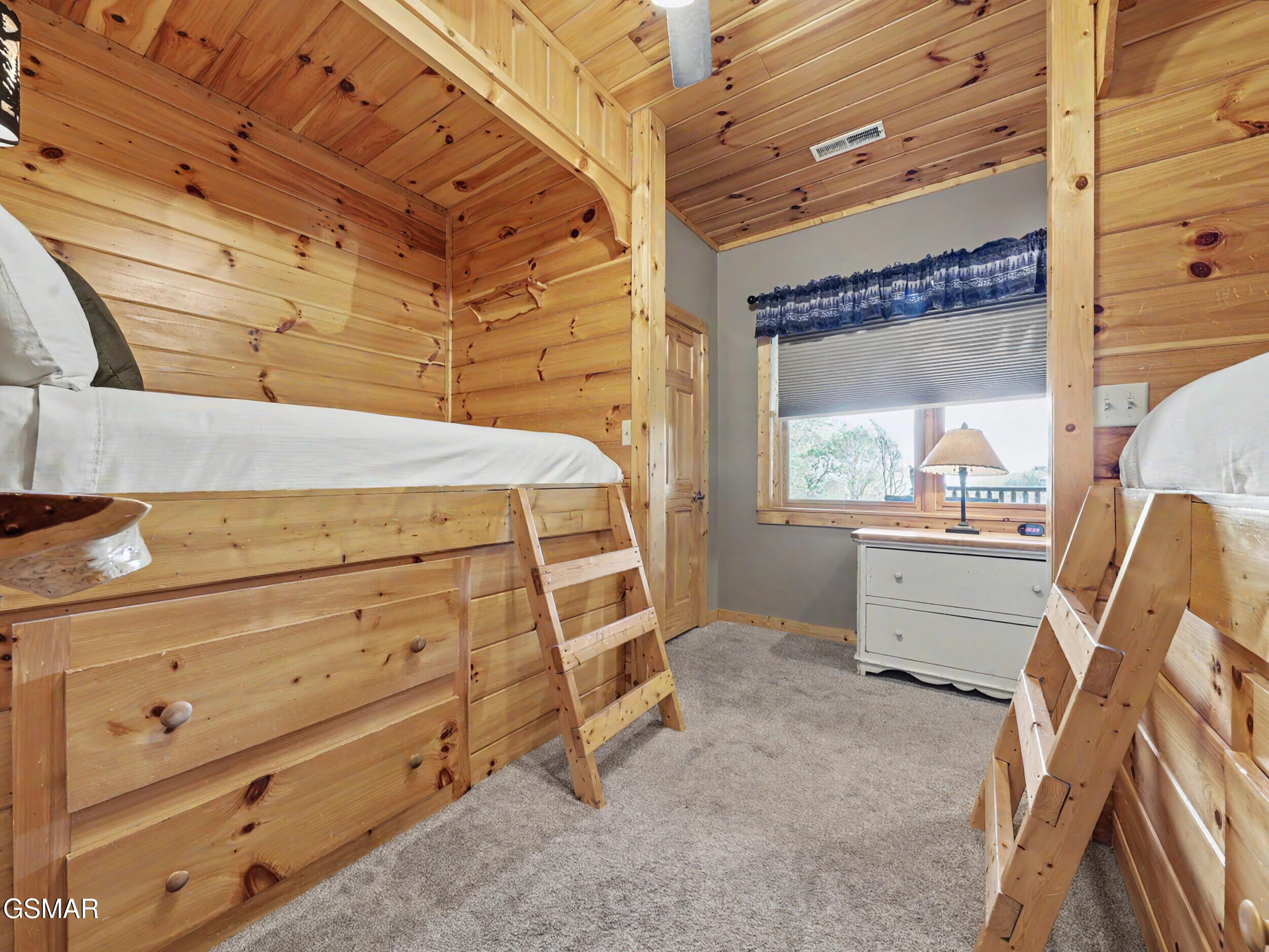 2414 Walnut Cove Way Sevierville TN 37862