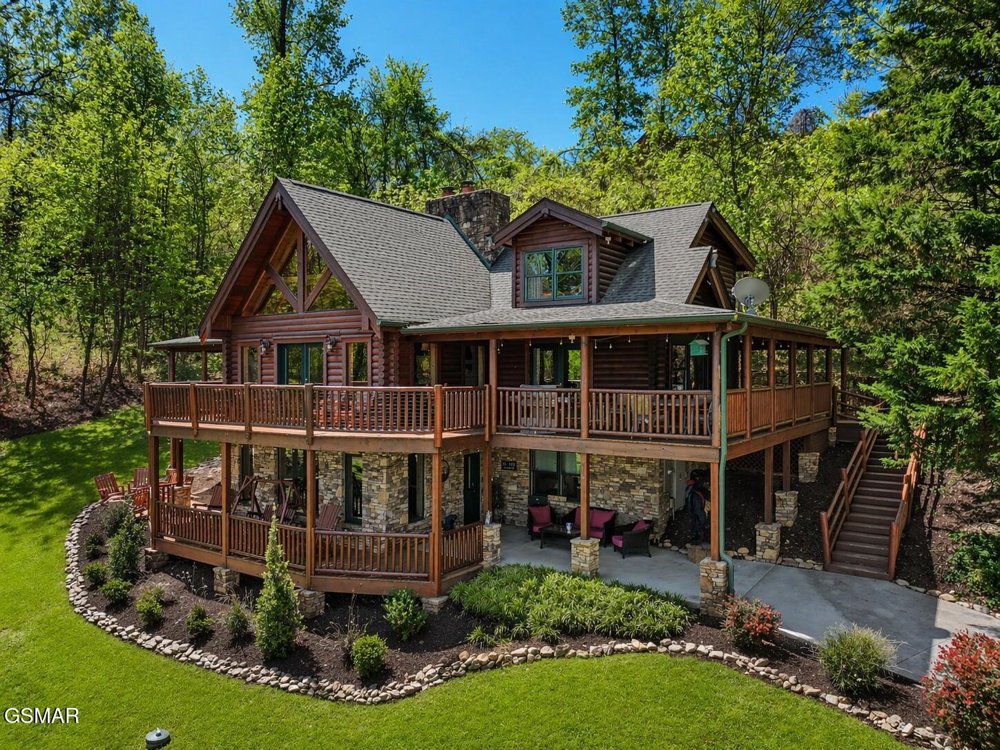 2414 Walnut Cove Way Sevierville TN 37862