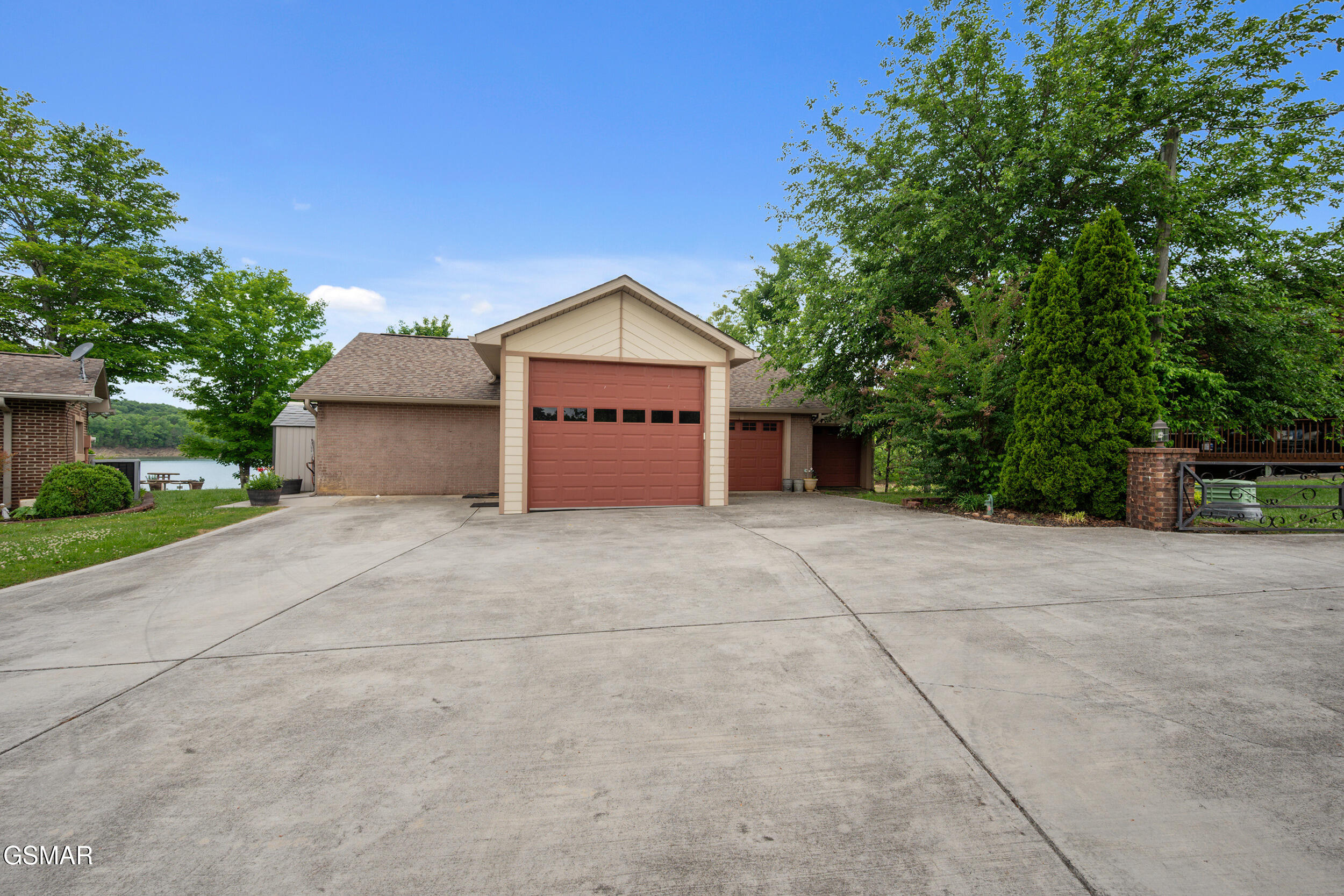 901 Lake Smoky Road Sevierville TN 37876