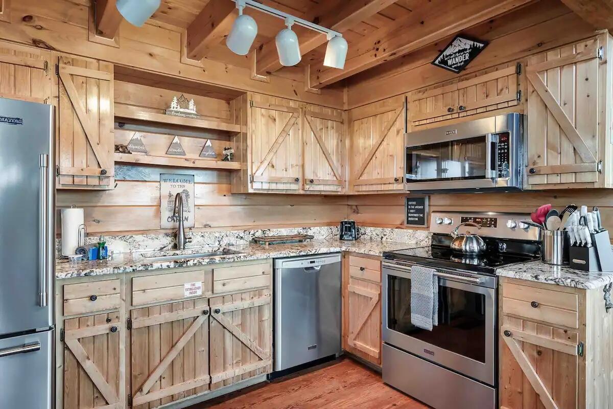 2313 Fox Berry Way Sevierville TN 37876
