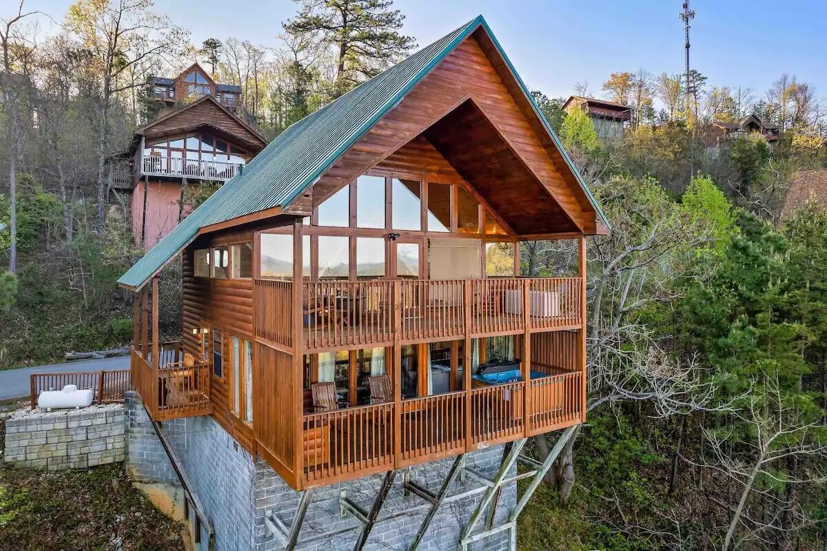 2313 Fox Berry Way Sevierville TN 37876