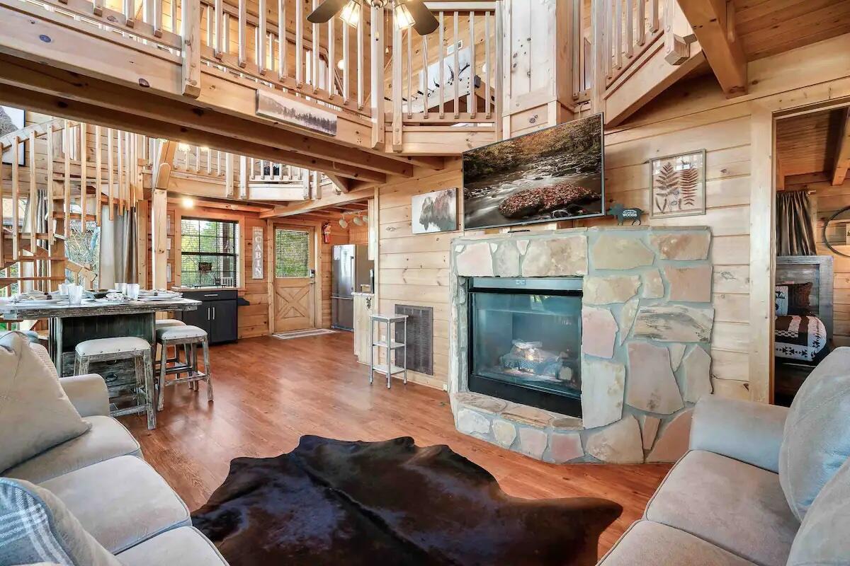 2313 Fox Berry Way Sevierville TN 37876