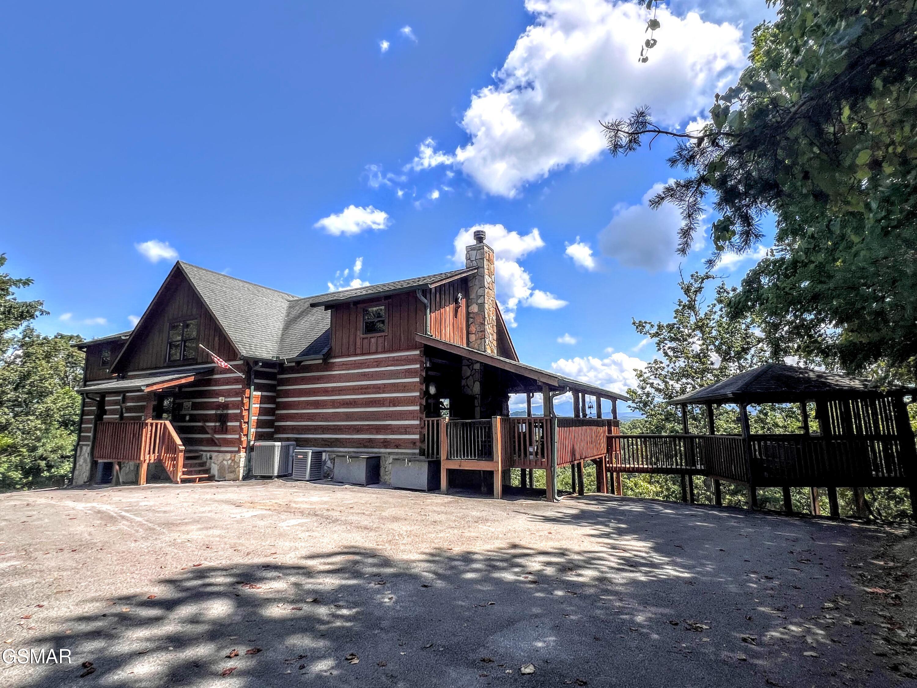 1902 Bluff Ridge Road Sevierville TN 37876