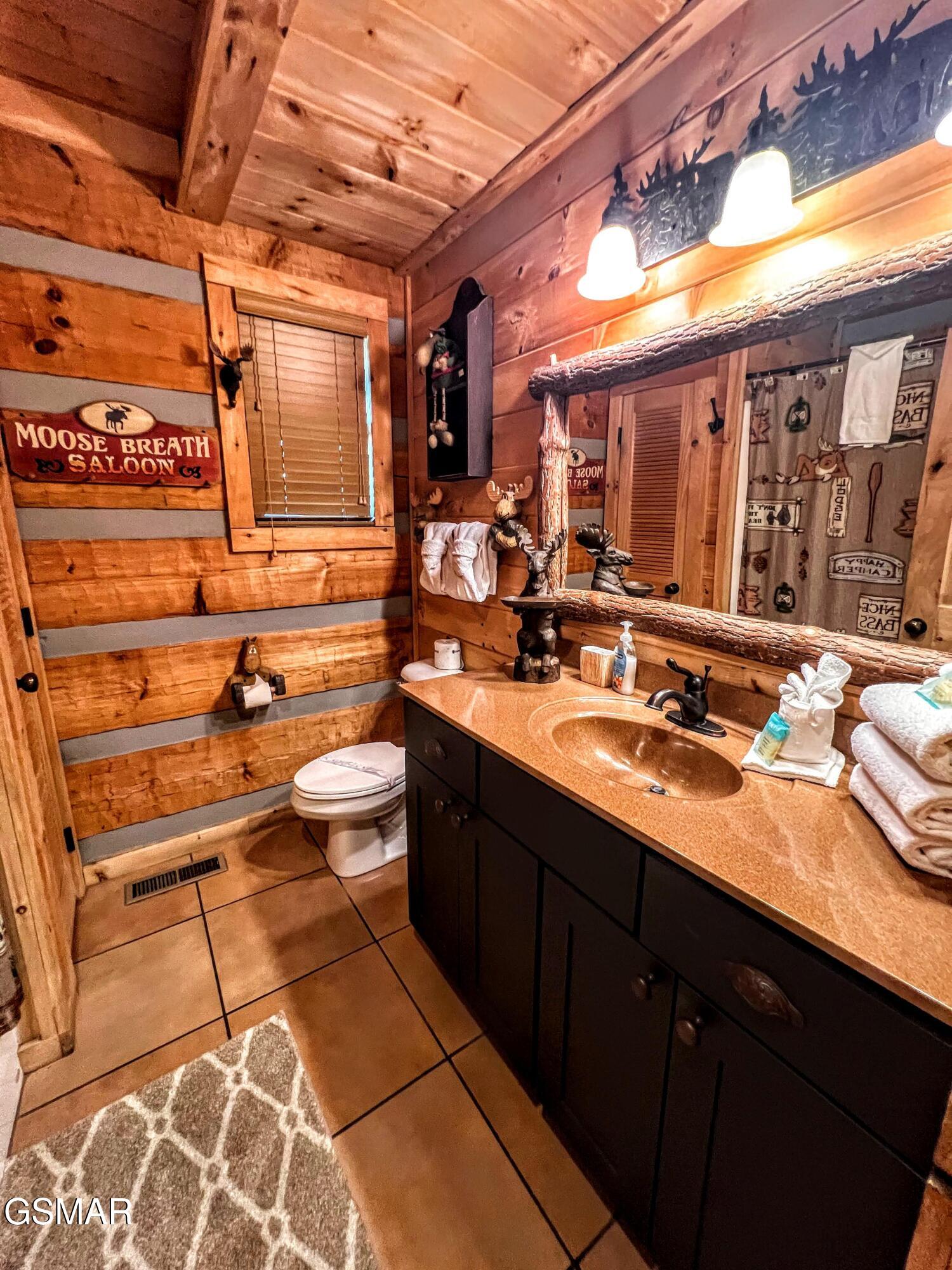 1902 Bluff Ridge Road Sevierville TN 37876