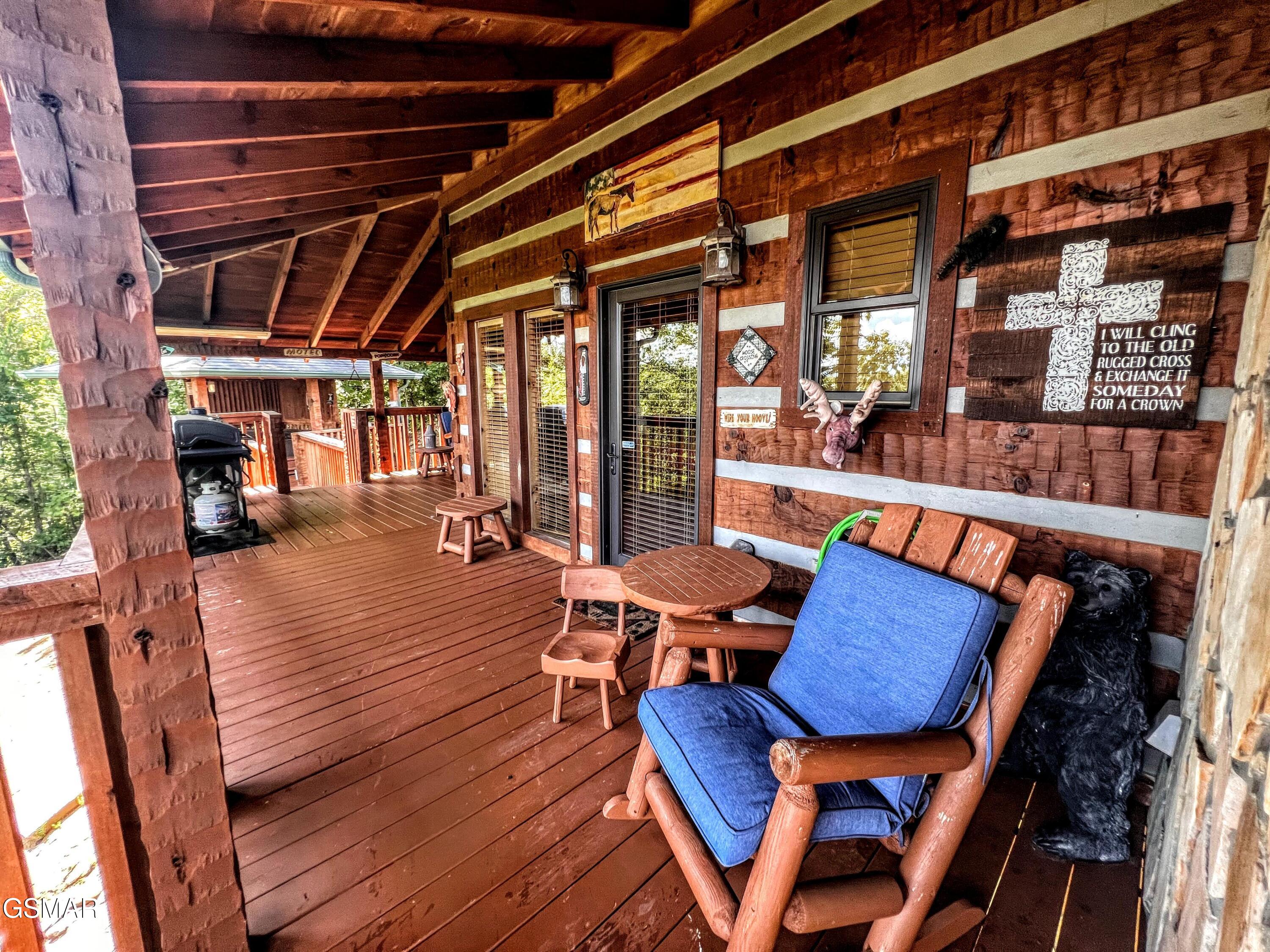 1902 Bluff Ridge Road Sevierville TN 37876