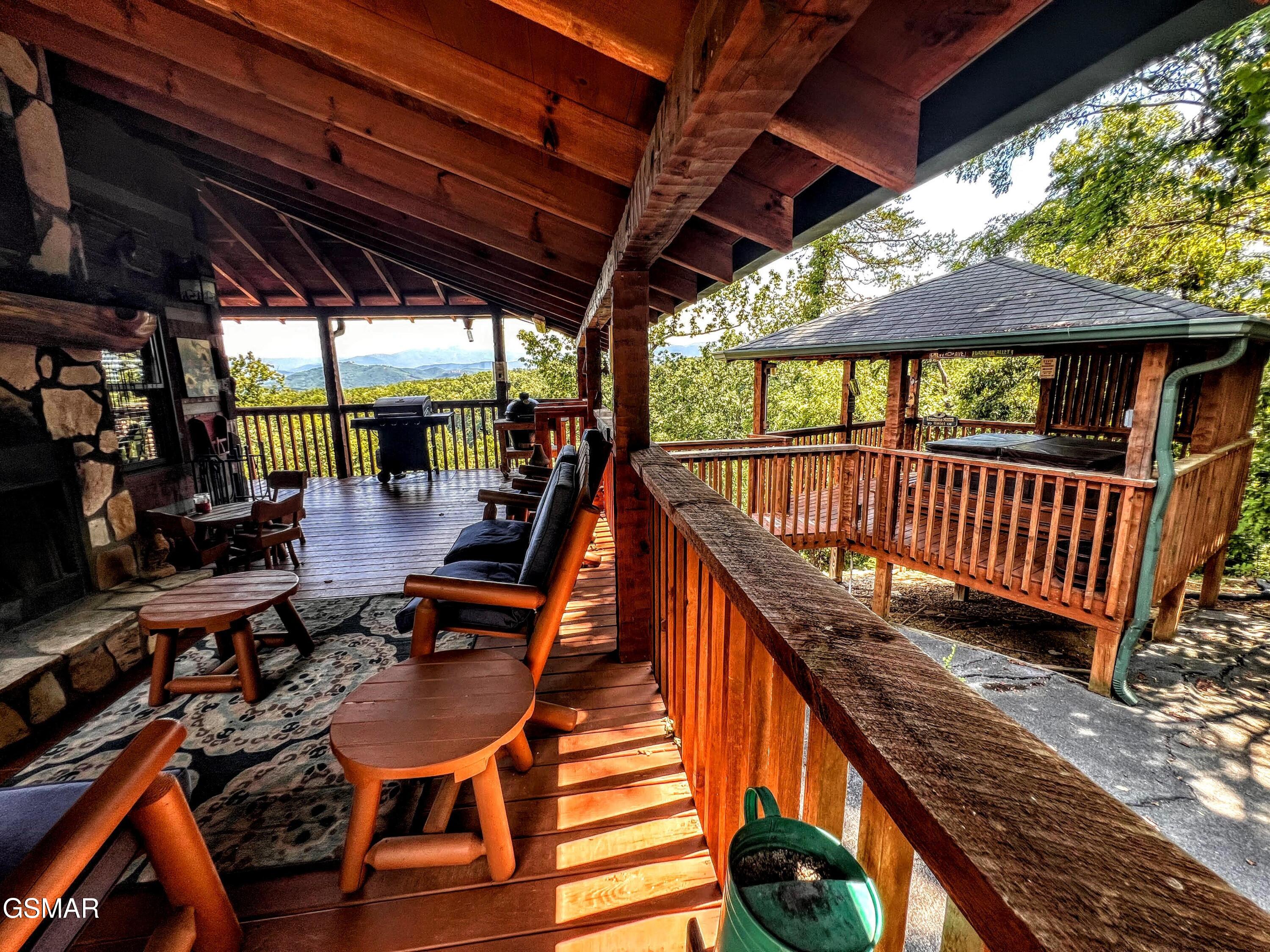 1902 Bluff Ridge Road Sevierville TN 37876