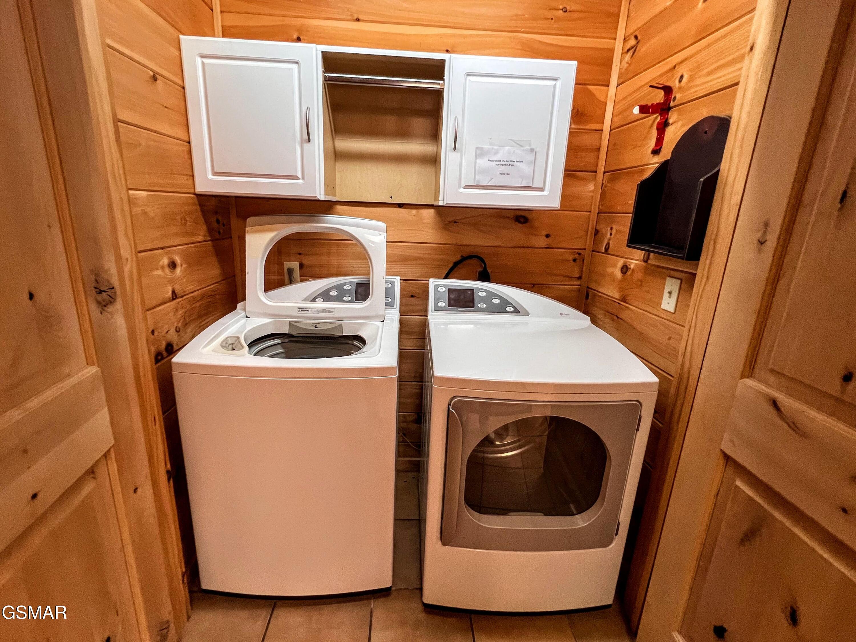 1902 Bluff Ridge Road Sevierville TN 37876