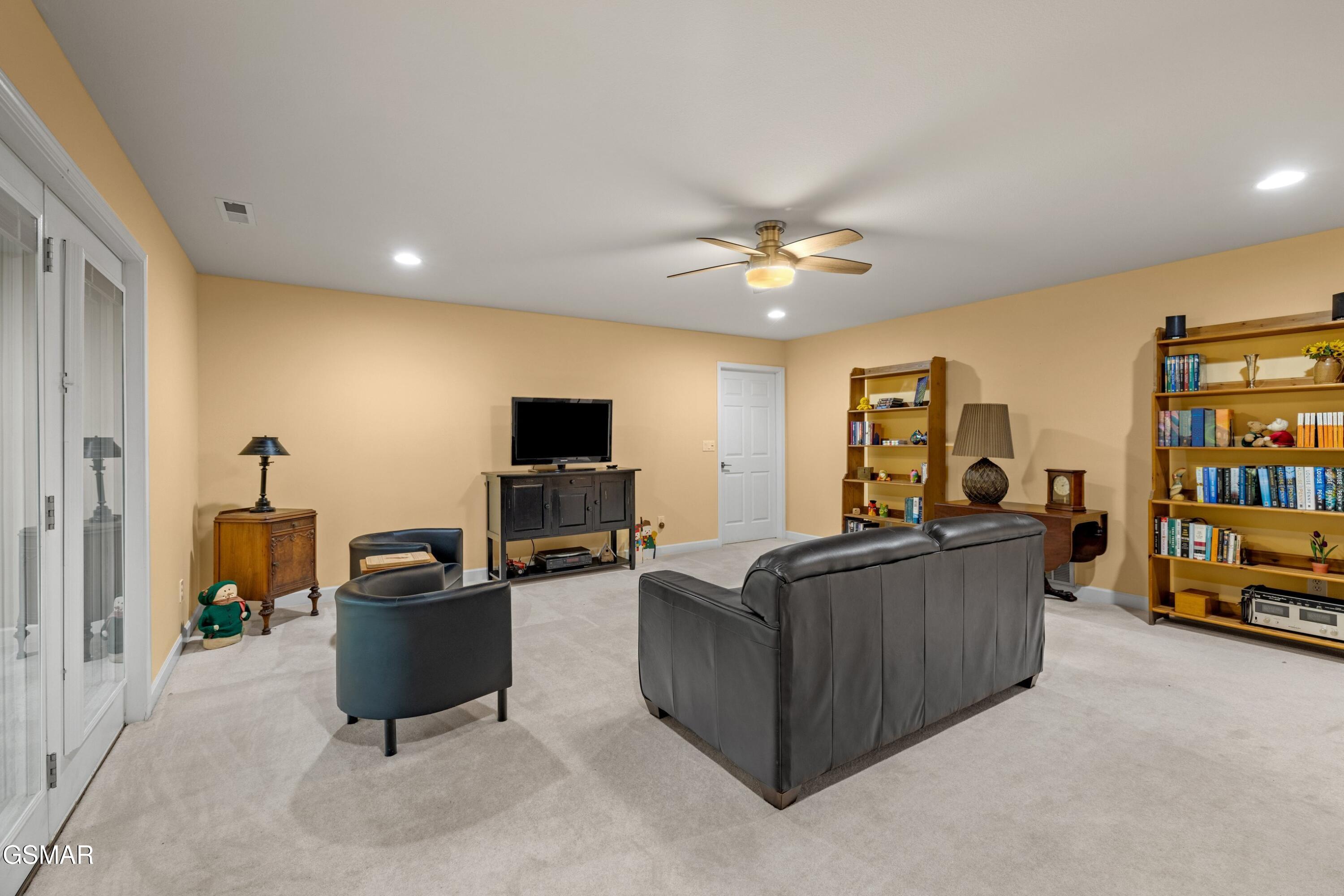 117 Tahlequah Lane Loudon TN 37774