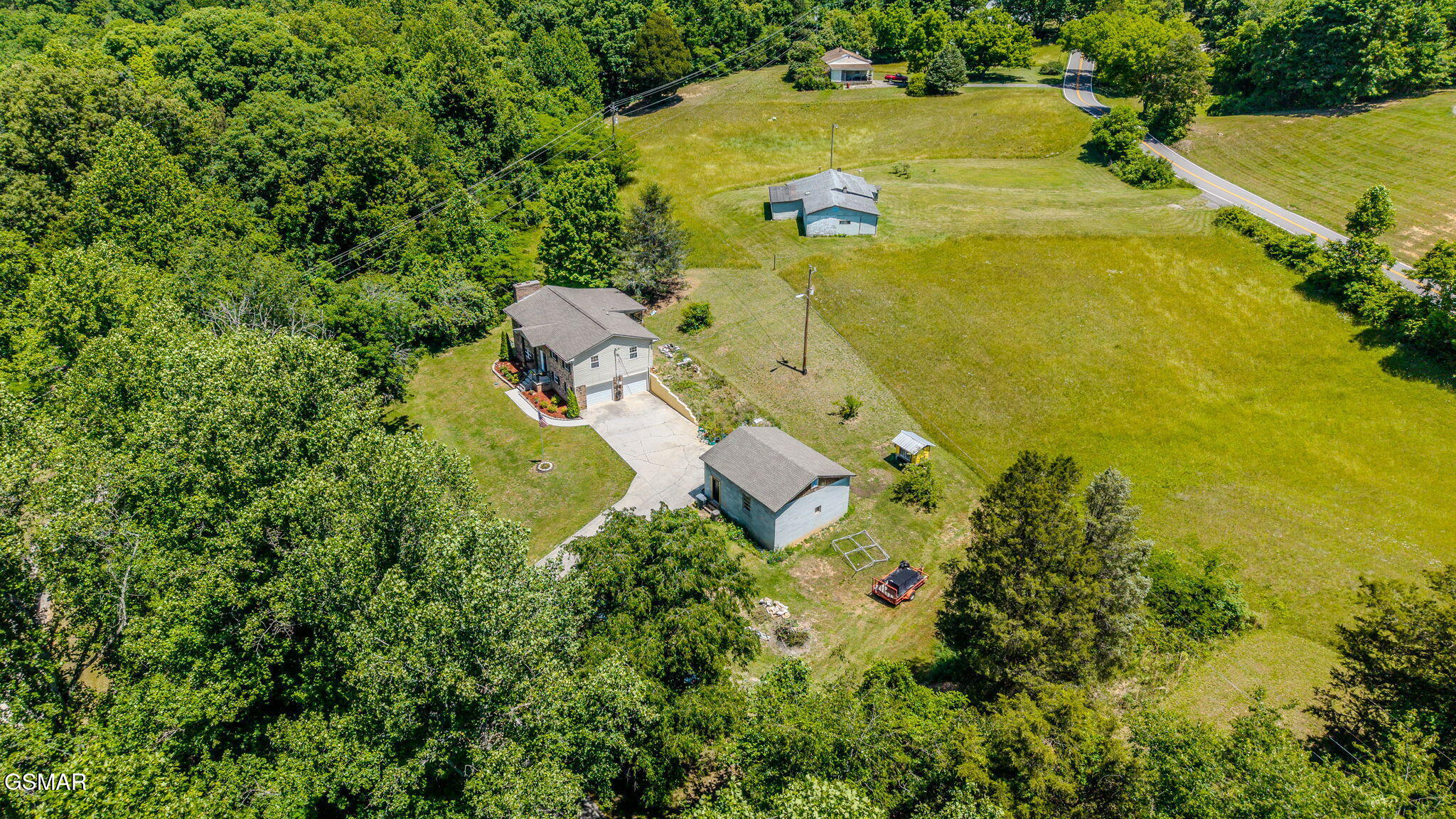 8544 Pedigo Road Powell TN 37849