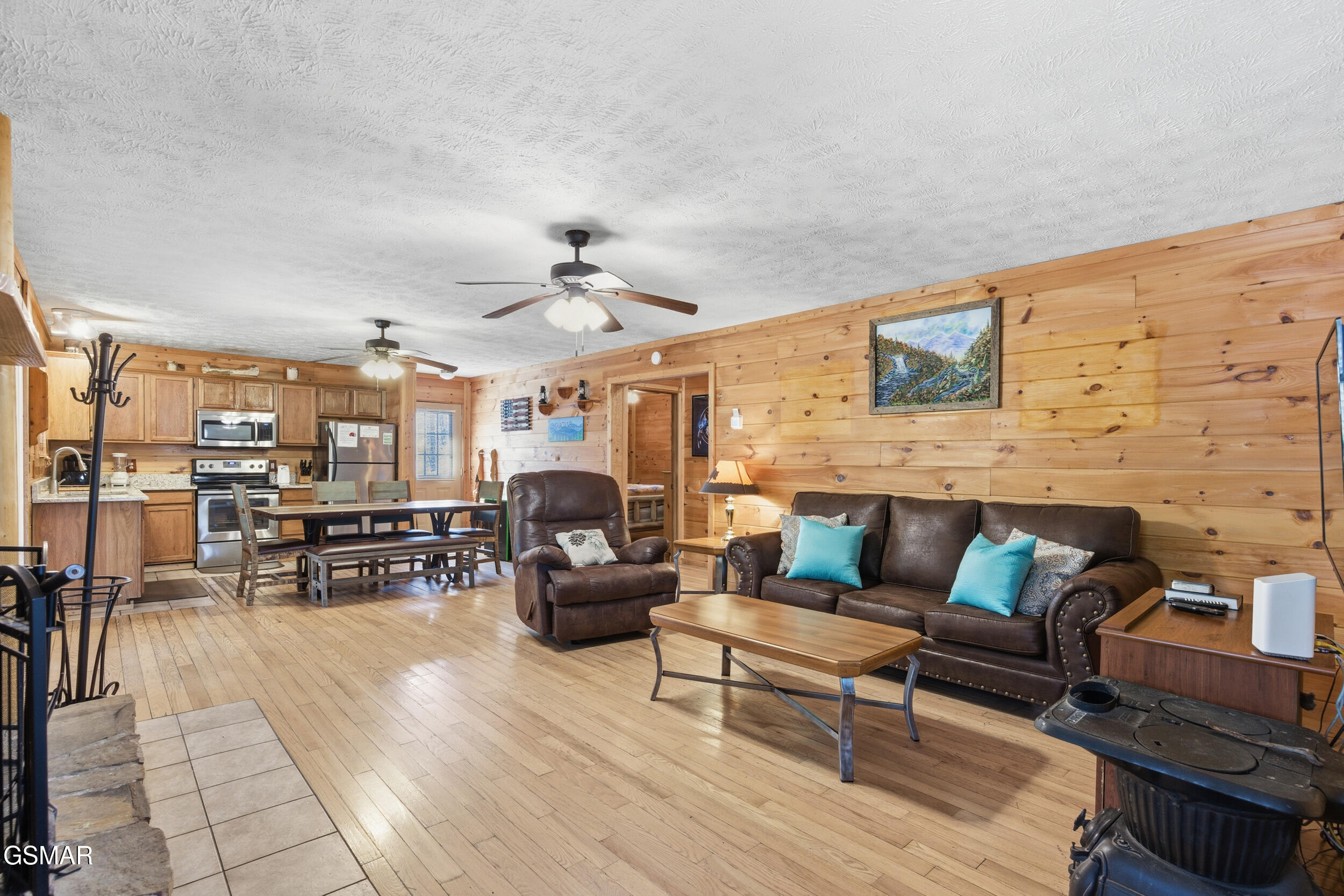 2114 Rabbit Point Way Sevierville TN 37876