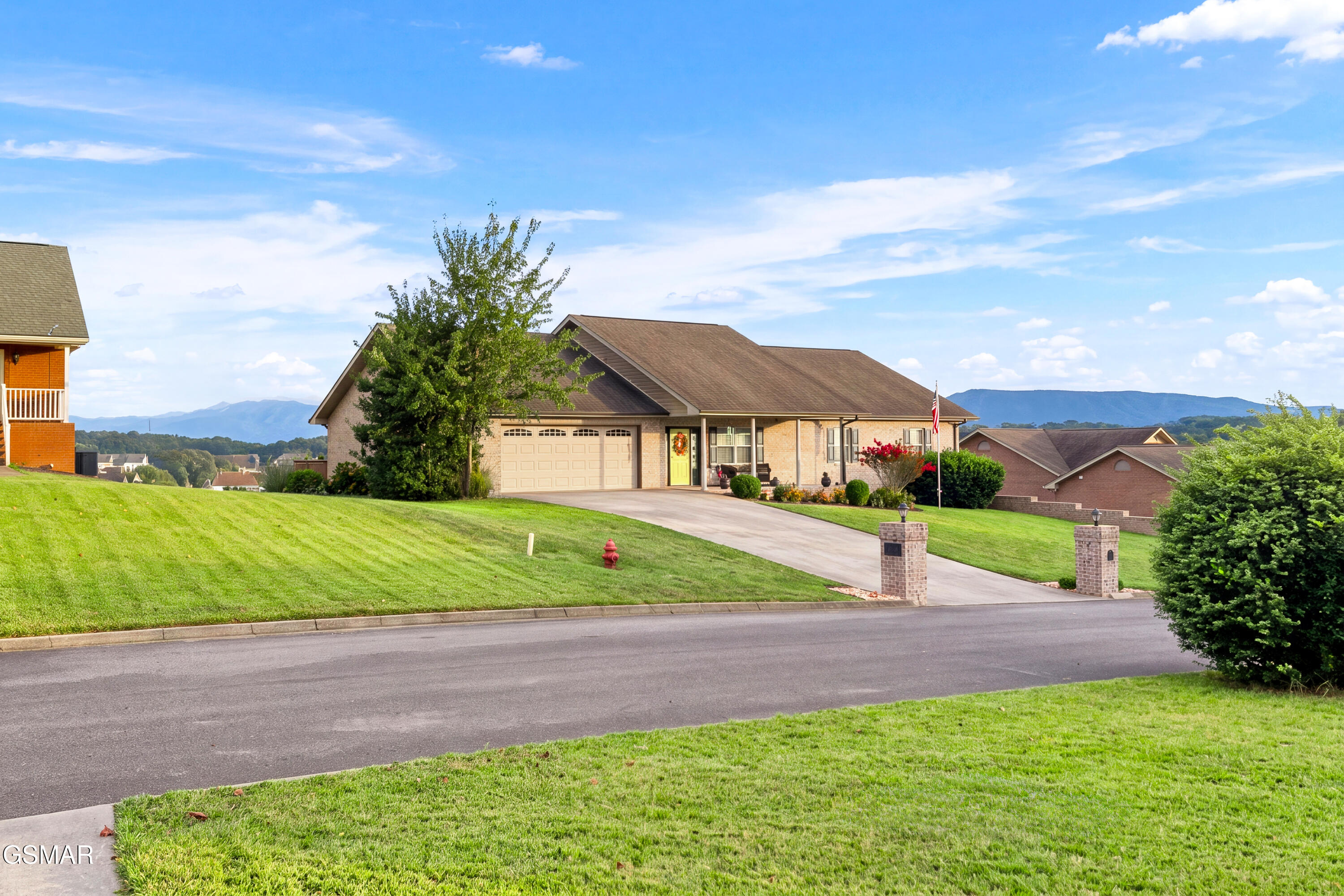 1426 Benjamin Boulevard Sevierville TN 37876