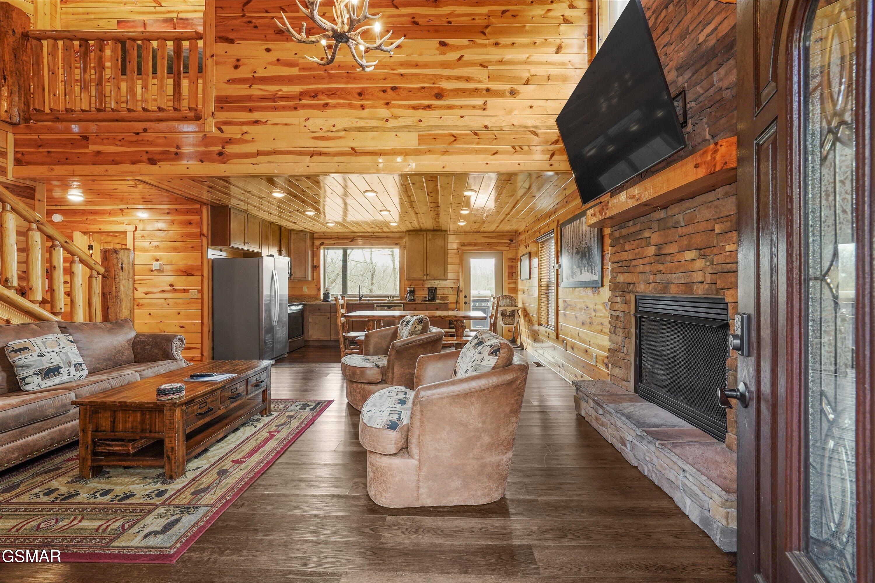 2021 Settlers Ridge Way Gatlinburg TN 37738