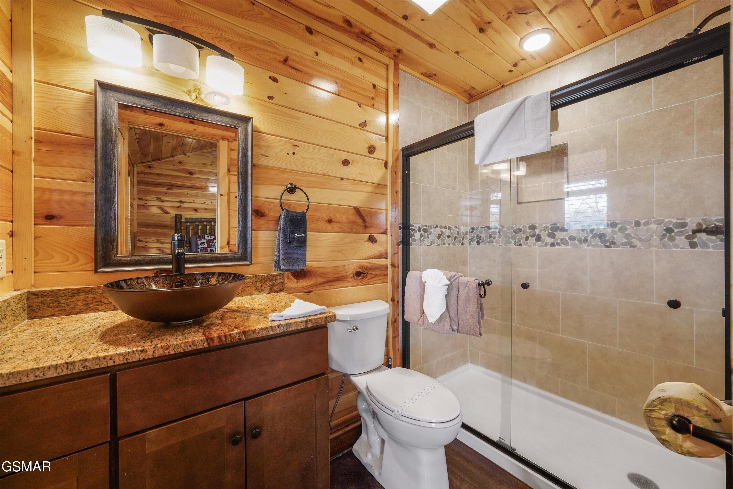 2021 Settlers Ridge Way Gatlinburg TN 37738