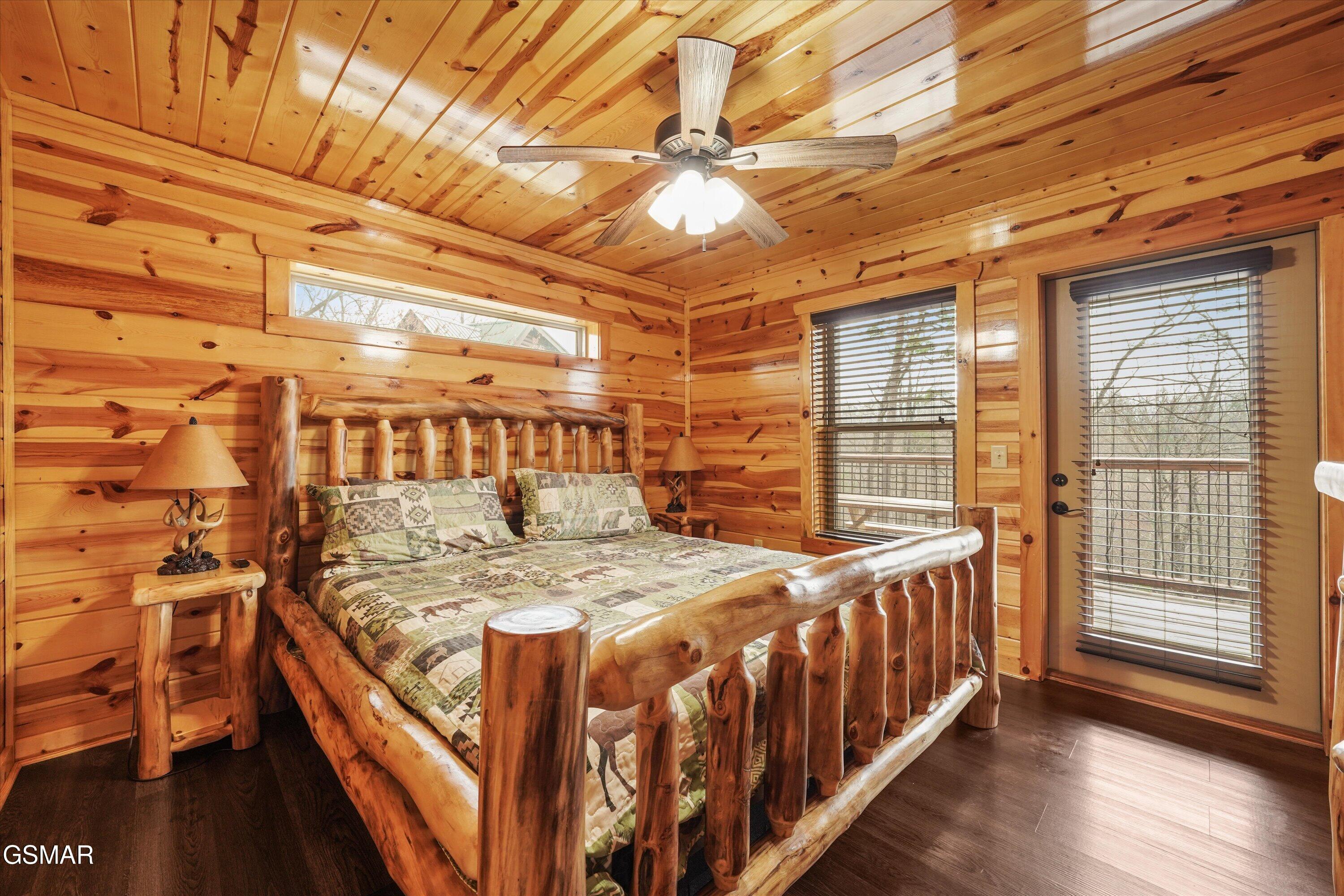 2021 Settlers Ridge Way Gatlinburg TN 37738