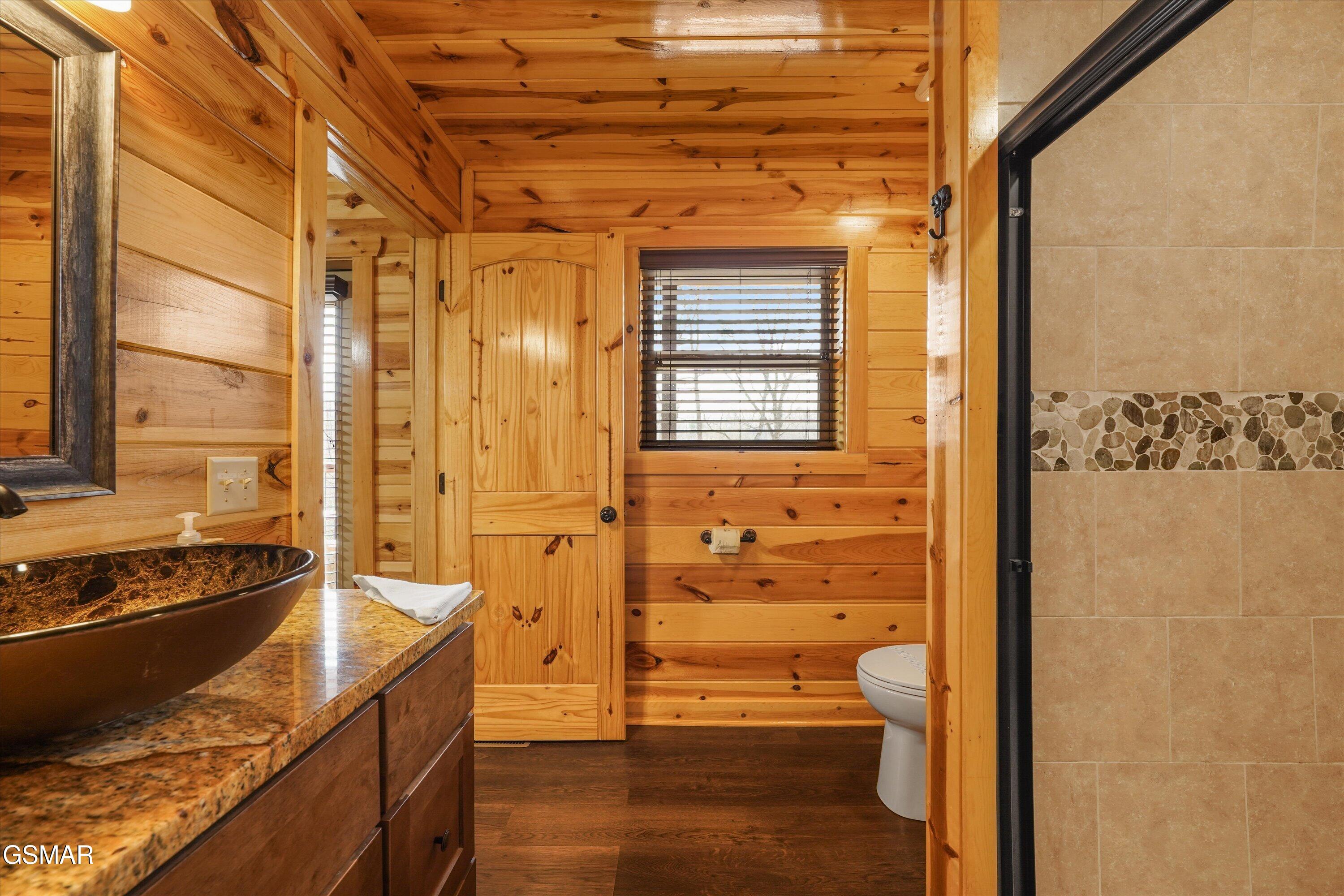 2021 Settlers Ridge Way Gatlinburg TN 37738